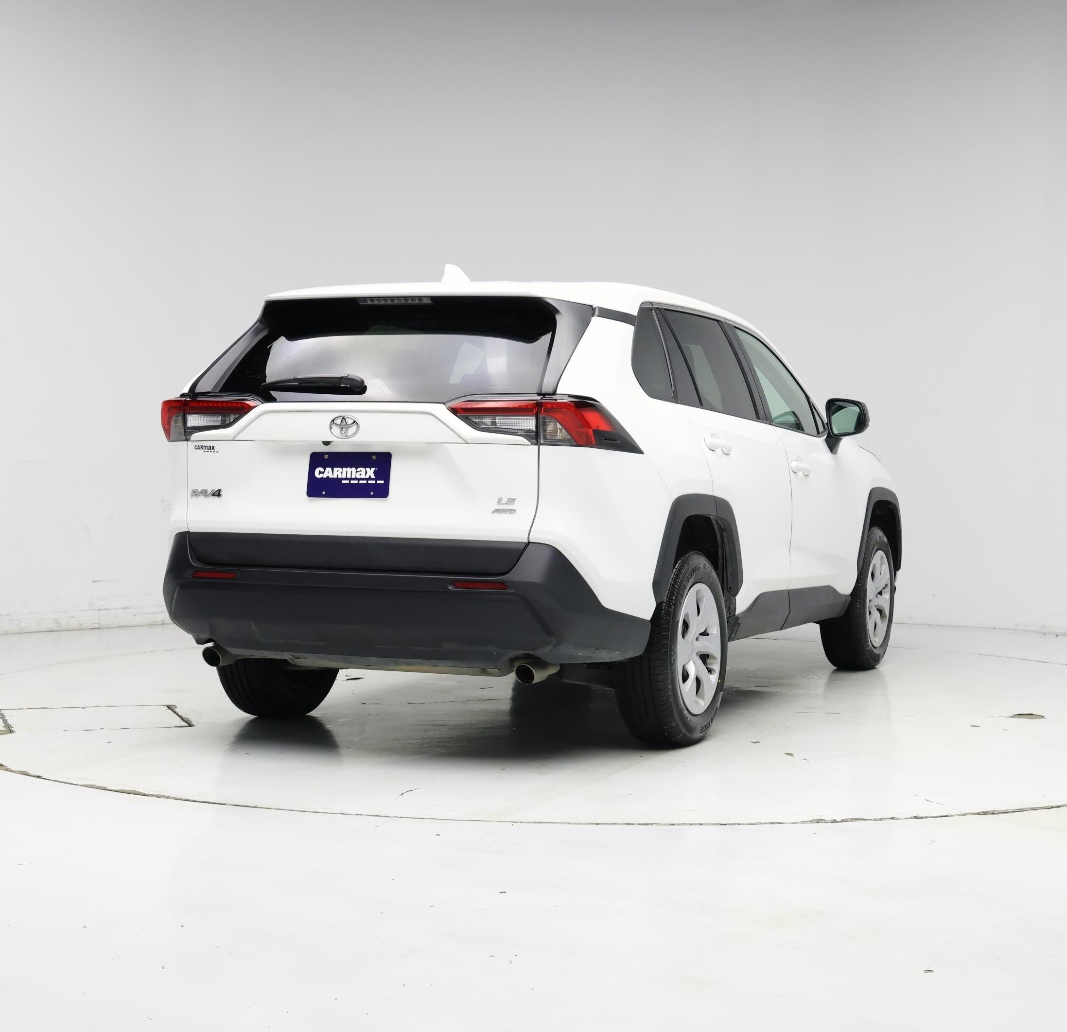 Thumbnail: 2024 Toyota RAV4 - 8