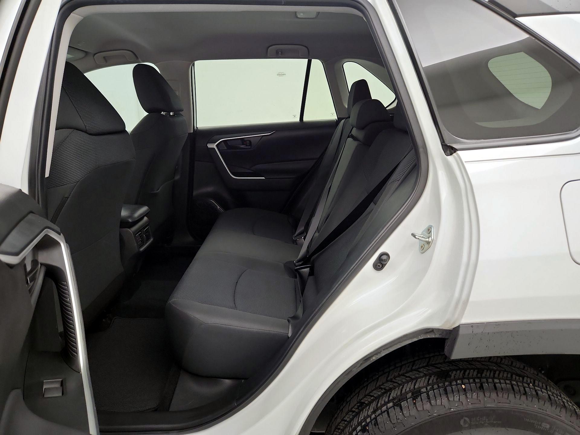 Thumbnail: 2024 Toyota RAV4 - 19