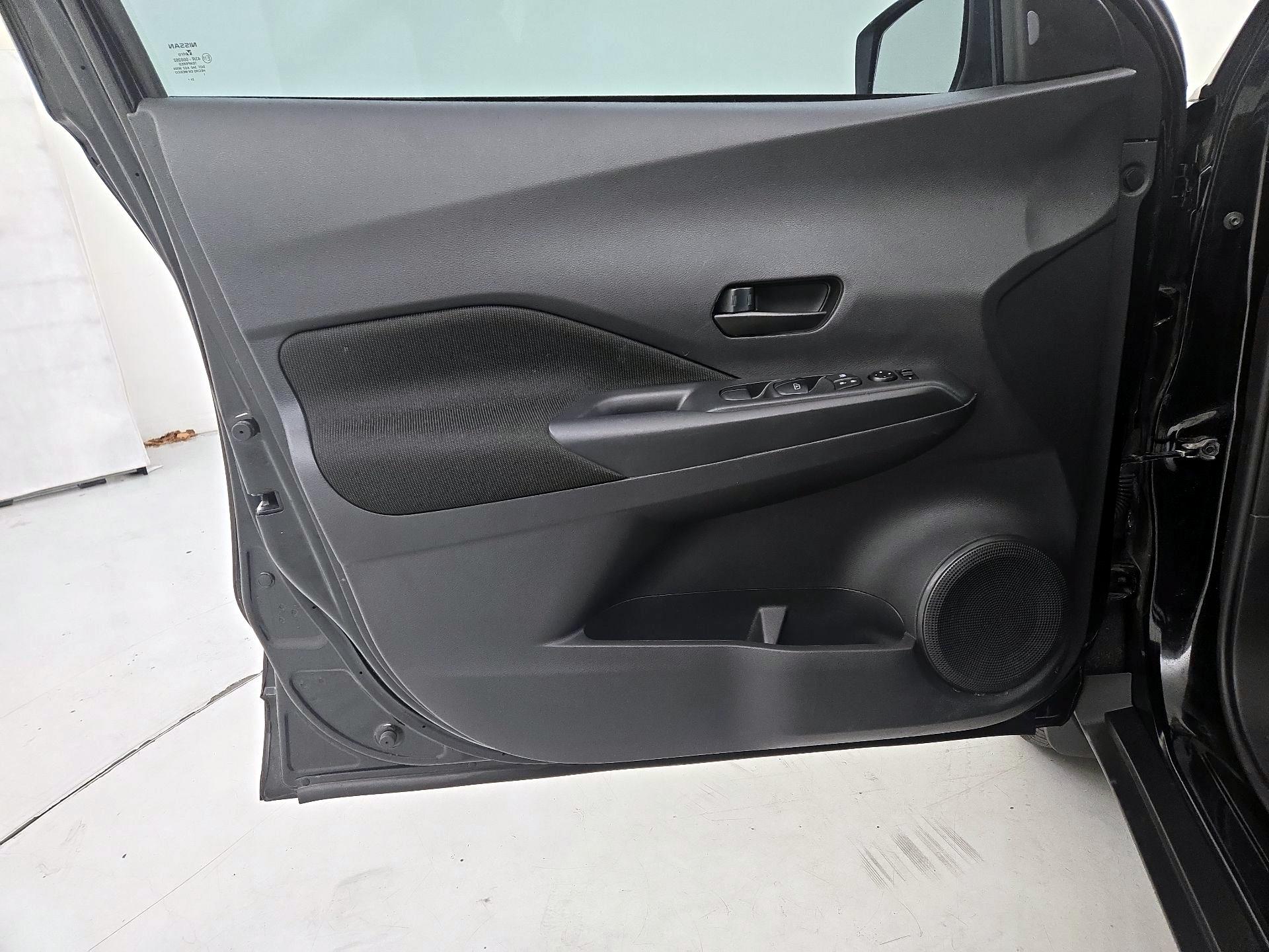 Thumbnail: 2024 Nissan Kicks - 12