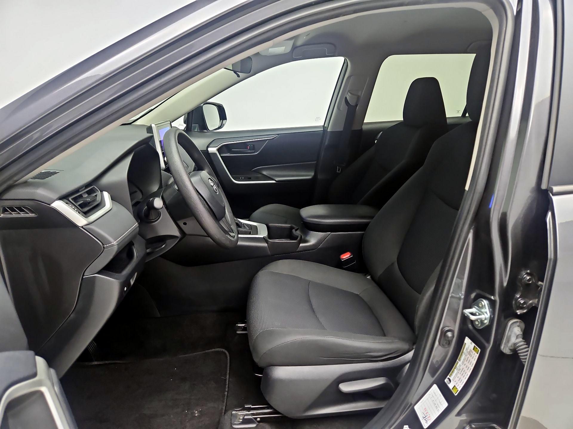 Thumbnail: 2024 Toyota RAV4 - 11