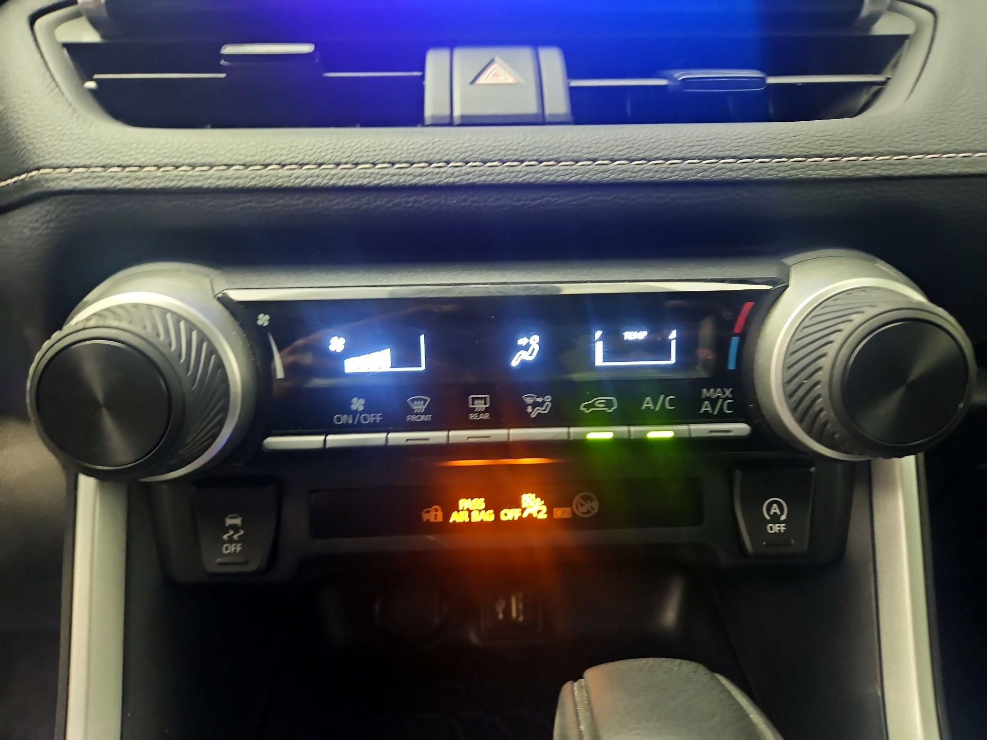 Thumbnail: 2024 Toyota RAV4 - 16