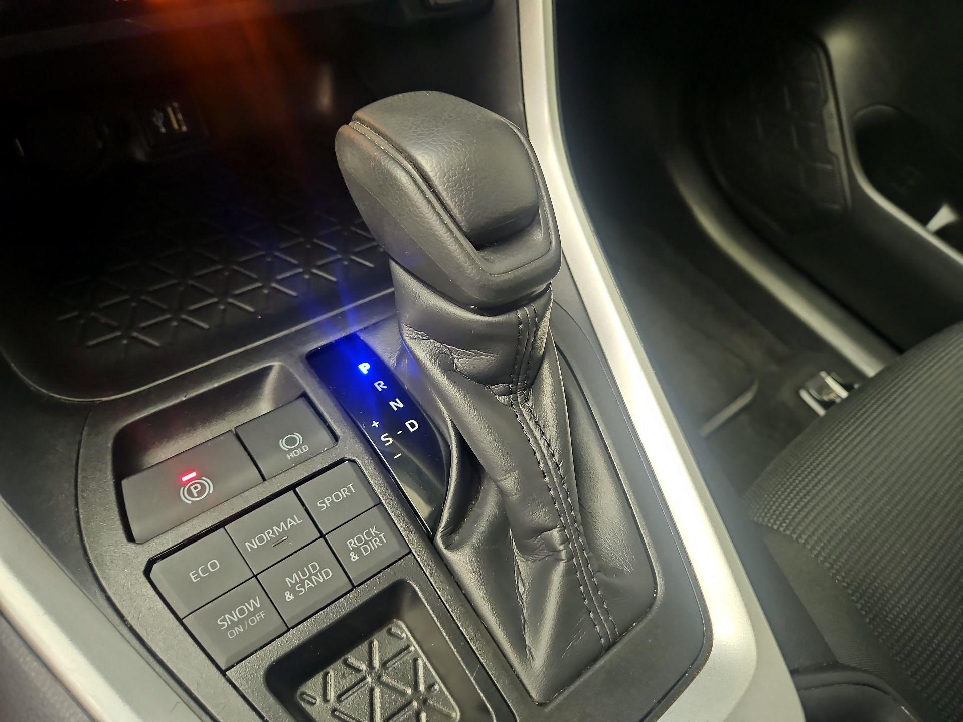 Thumbnail: 2024 Toyota RAV4 - 17