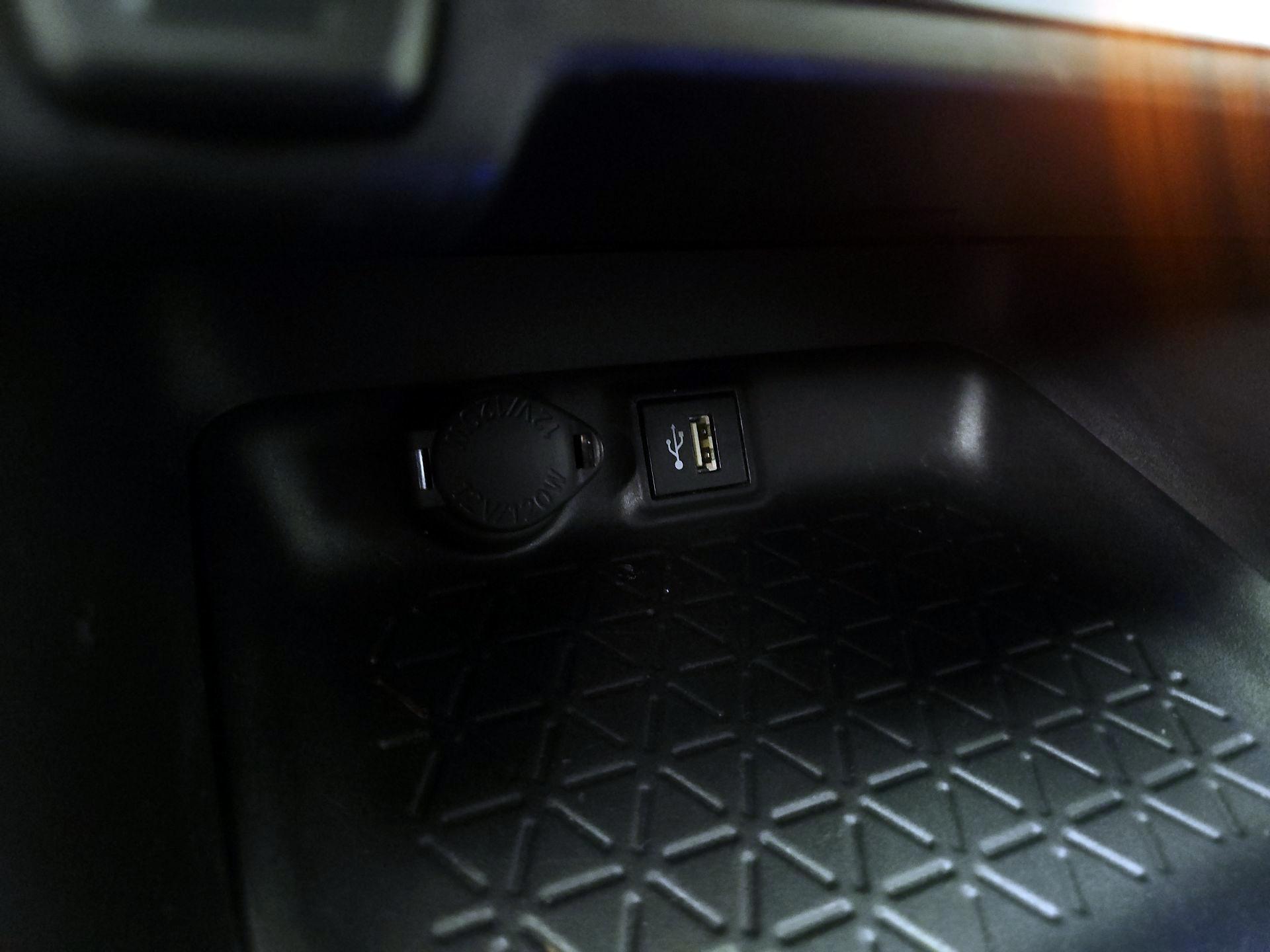 Thumbnail: 2024 Toyota RAV4 - 18