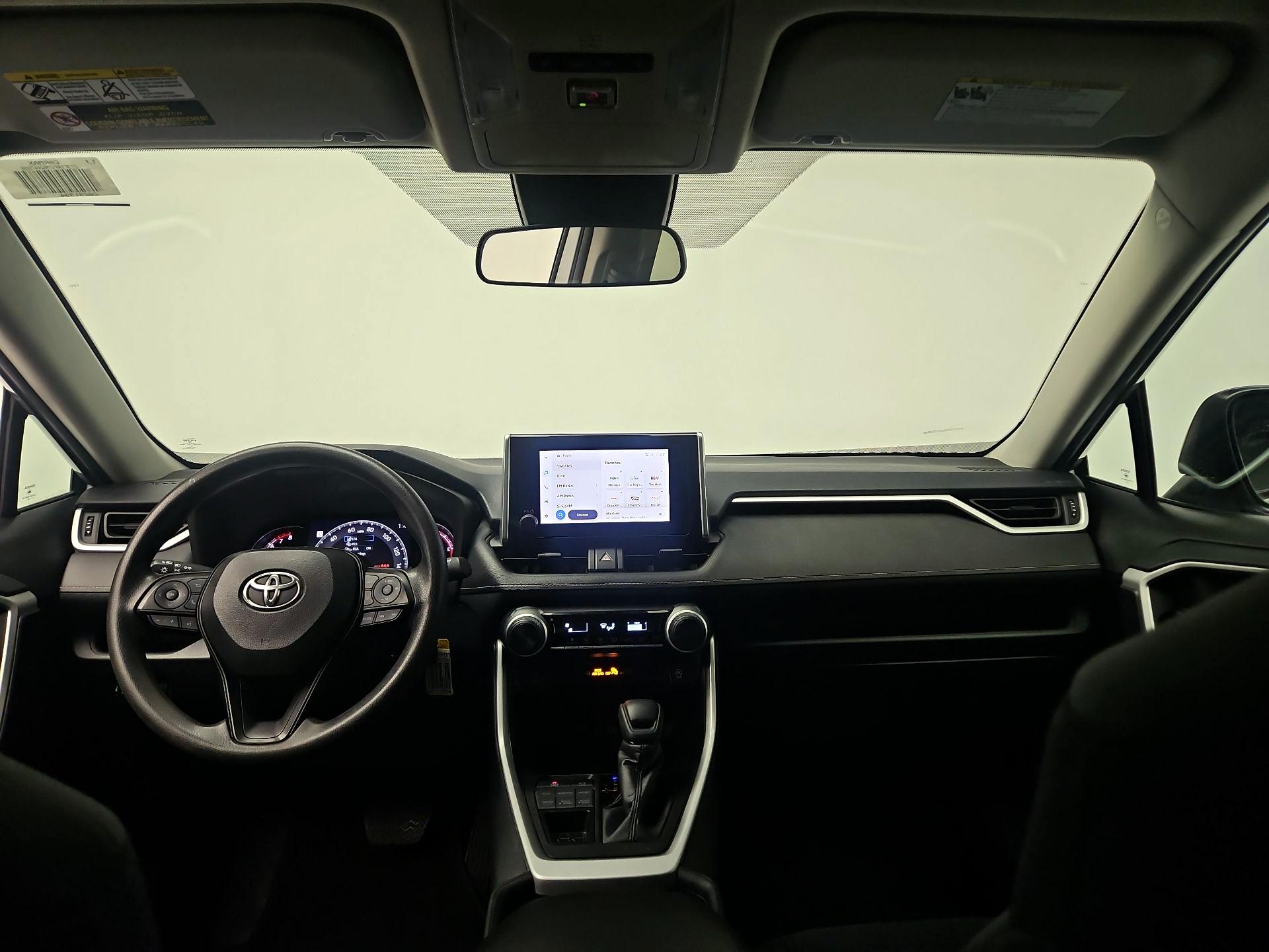 Thumbnail: 2024 Toyota RAV4 - 9