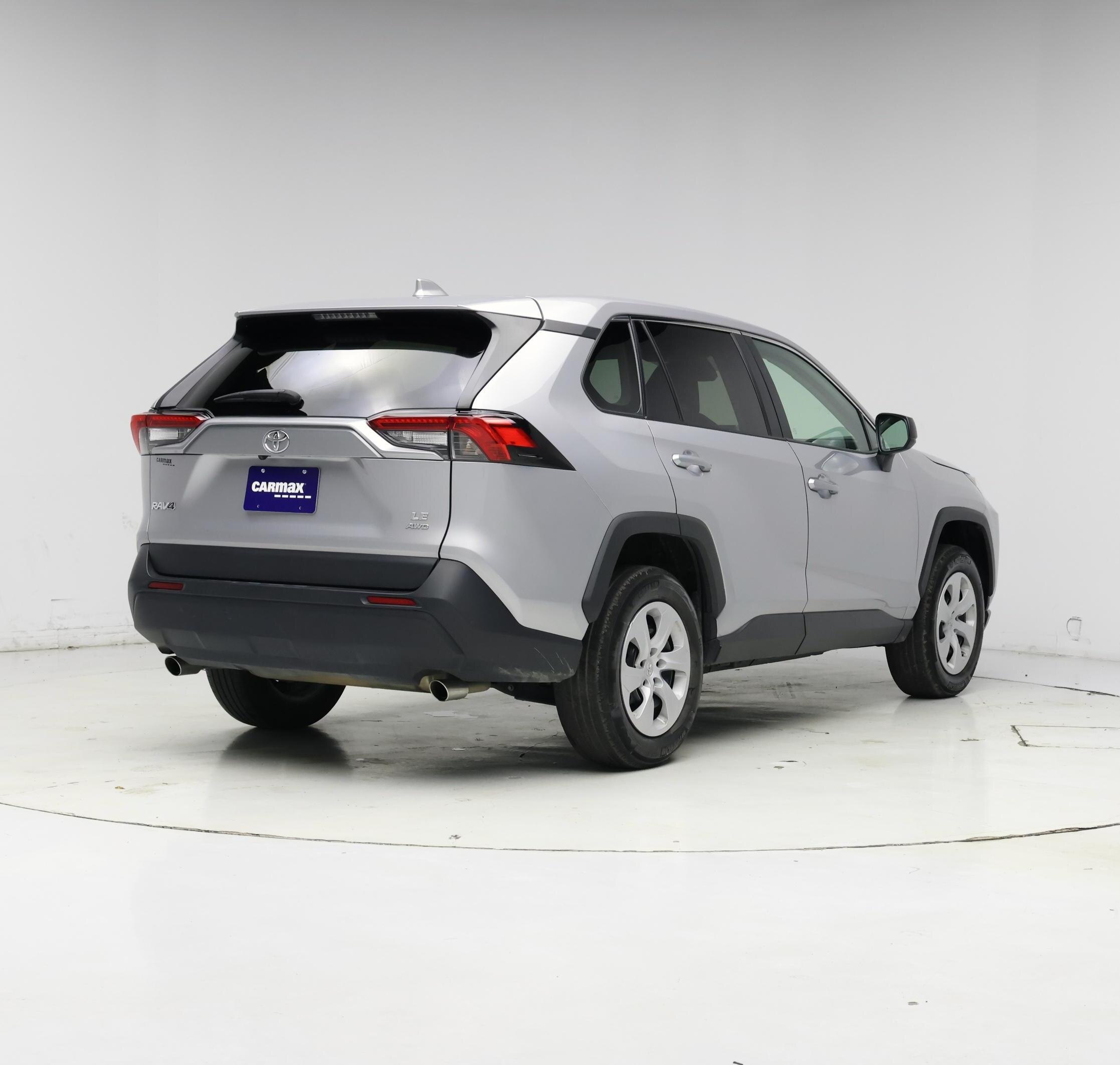 Thumbnail: 2024 Toyota RAV4 - 8