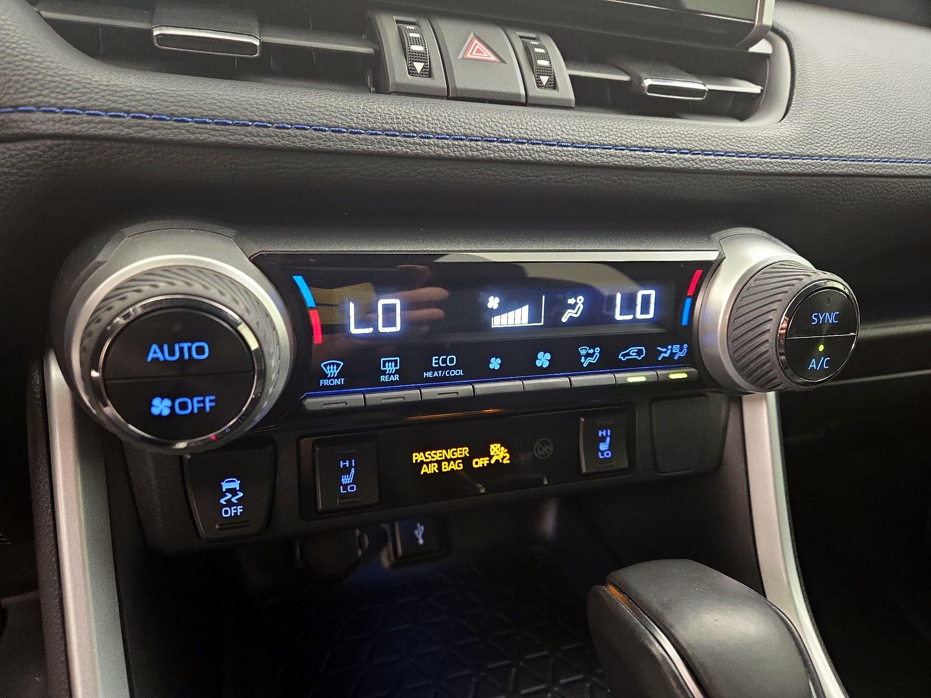 Thumbnail: 2022 Toyota RAV4 - 16