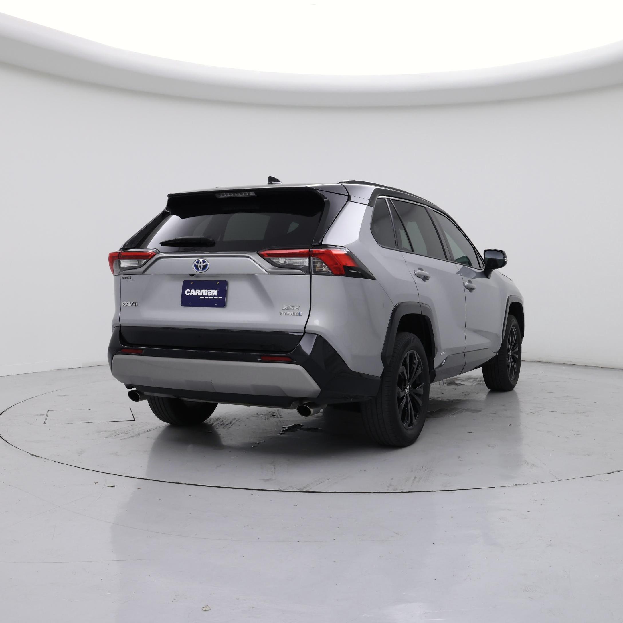 Thumbnail: 2022 Toyota RAV4 - 8