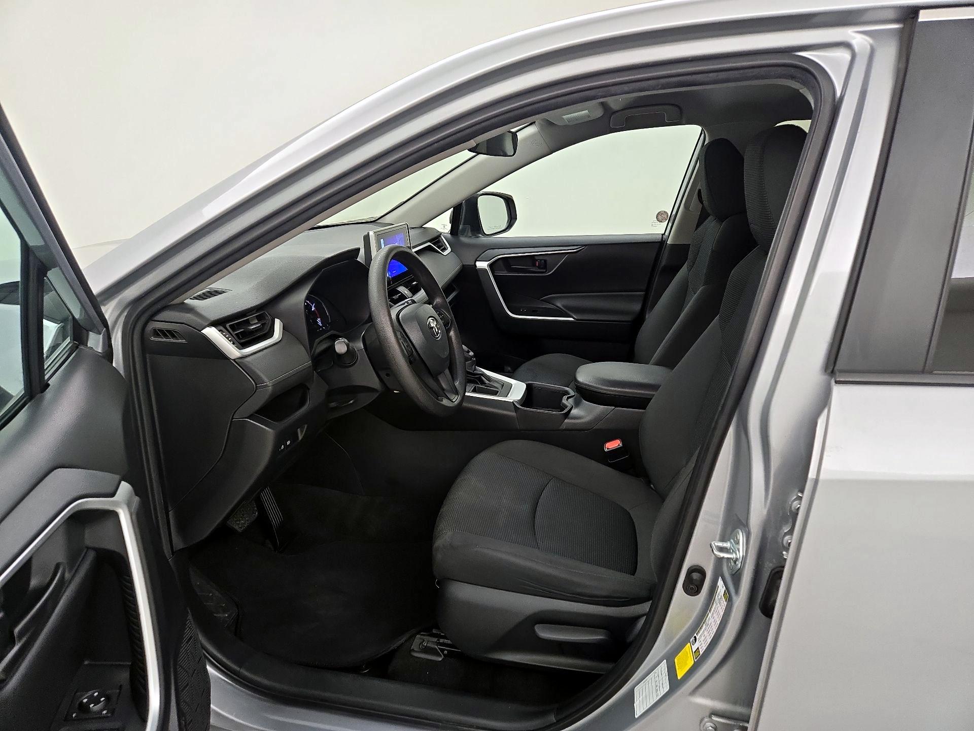 Thumbnail: 2024 Toyota RAV4 - 11