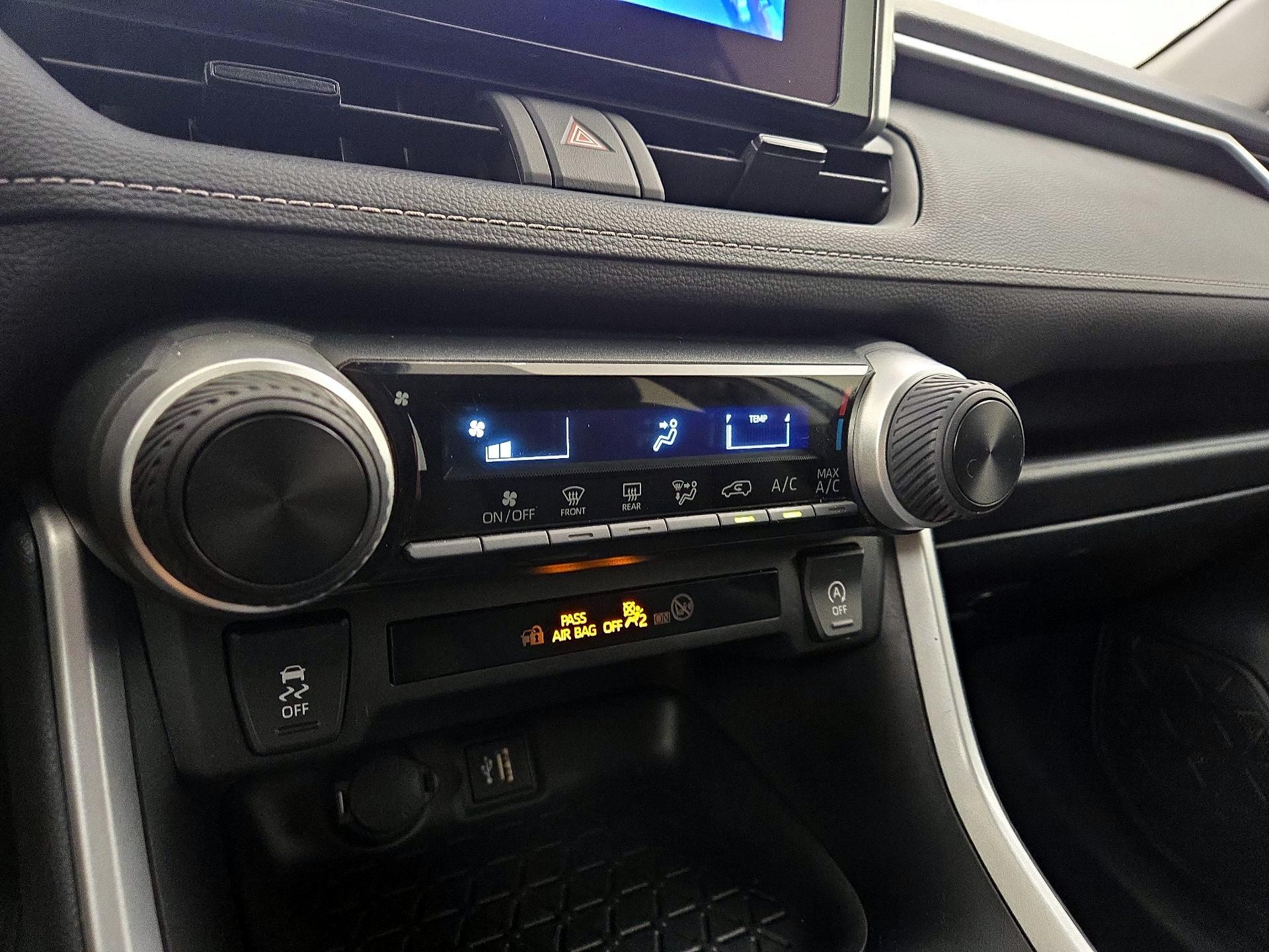 Thumbnail: 2024 Toyota RAV4 - 16