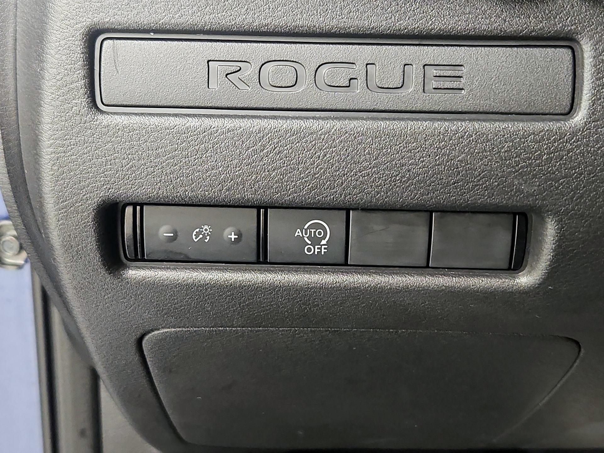 Thumbnail: 2023 Nissan Rogue - 13