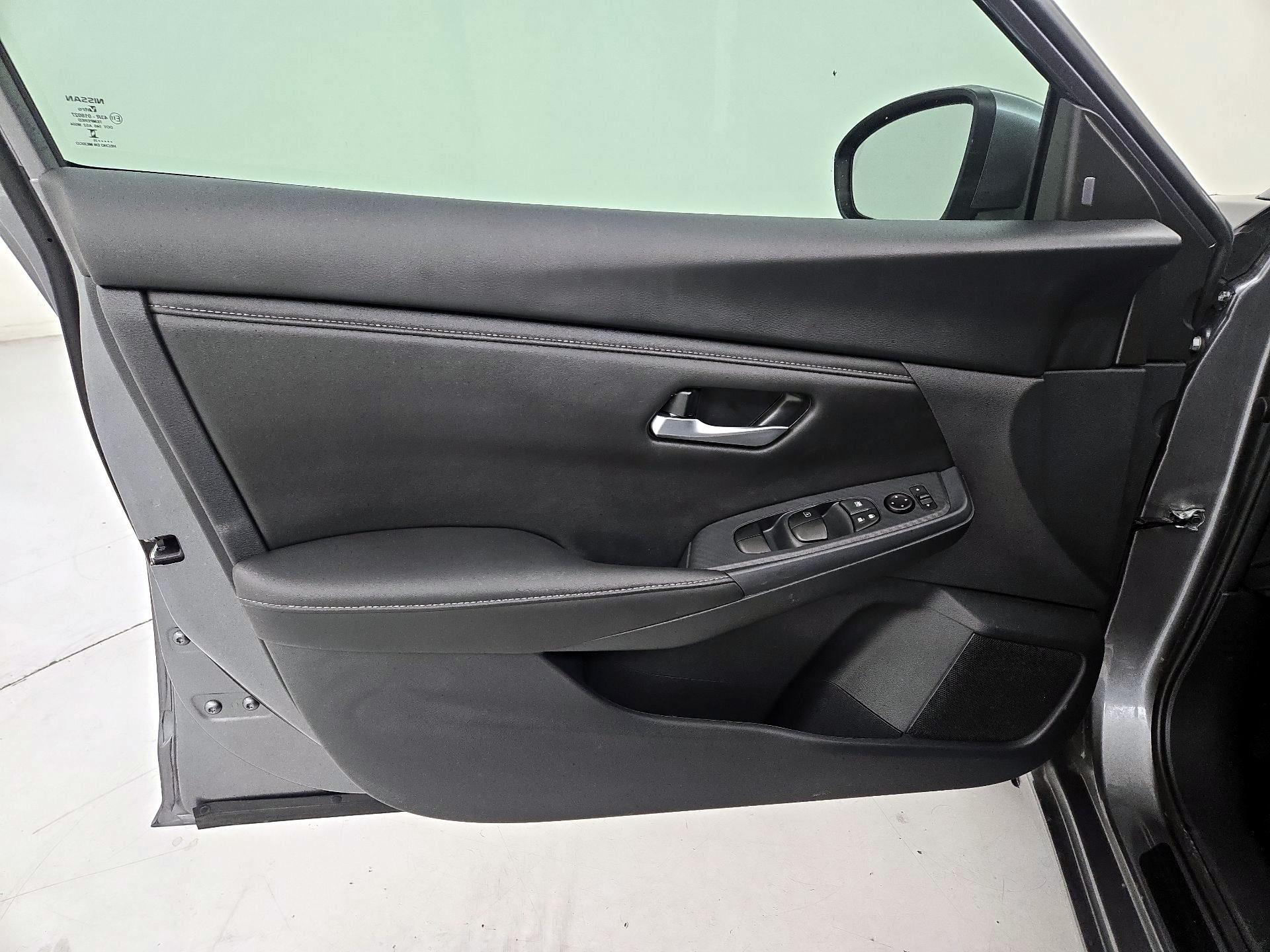 Thumbnail: 2025 Nissan Sentra - 12