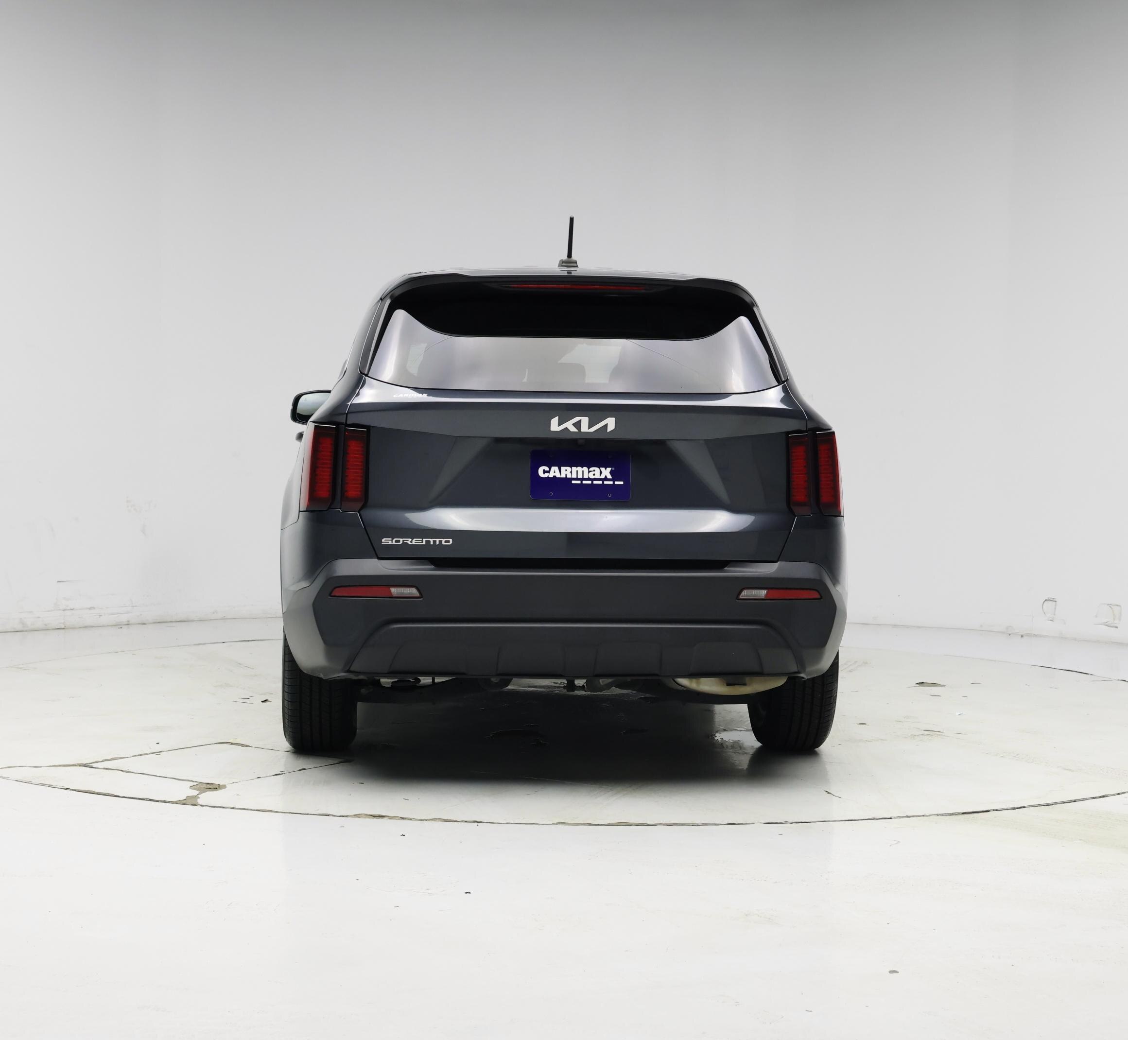 Thumbnail: 2023 Kia Sorento - 6