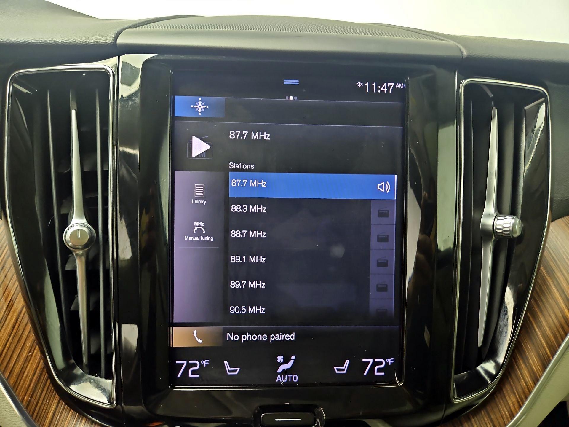 Thumbnail: 2021 Volvo XC60 - 14