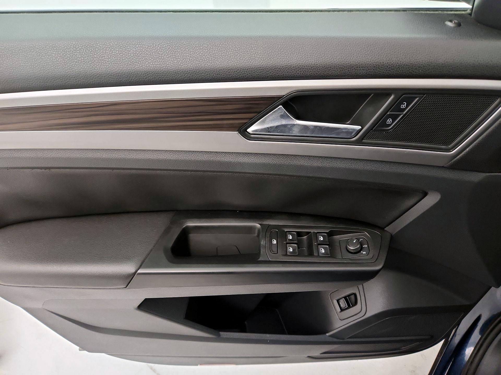 Thumbnail: 2021 Volkswagen Atlas - 12