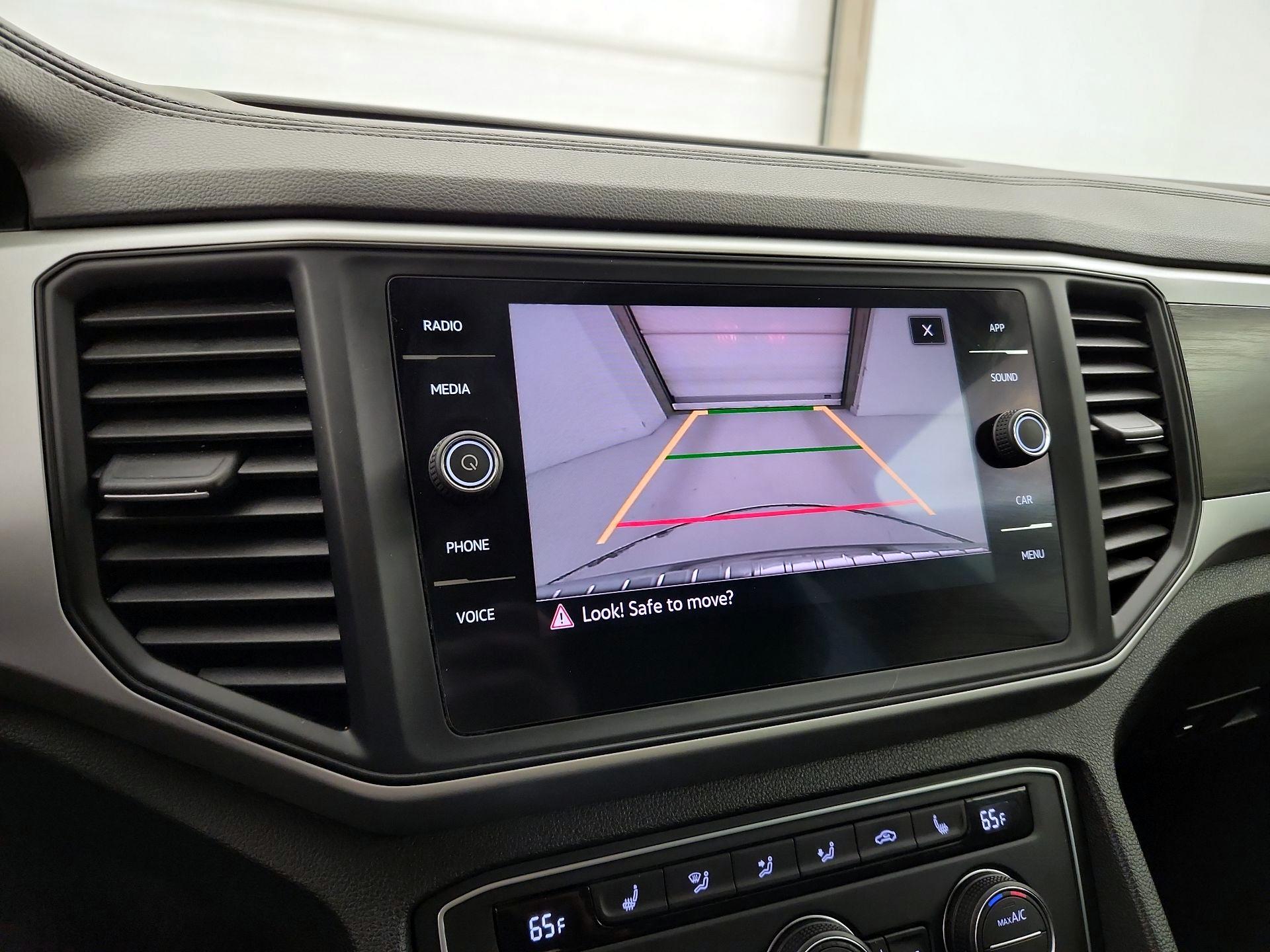 Thumbnail: 2021 Volkswagen Atlas - 14