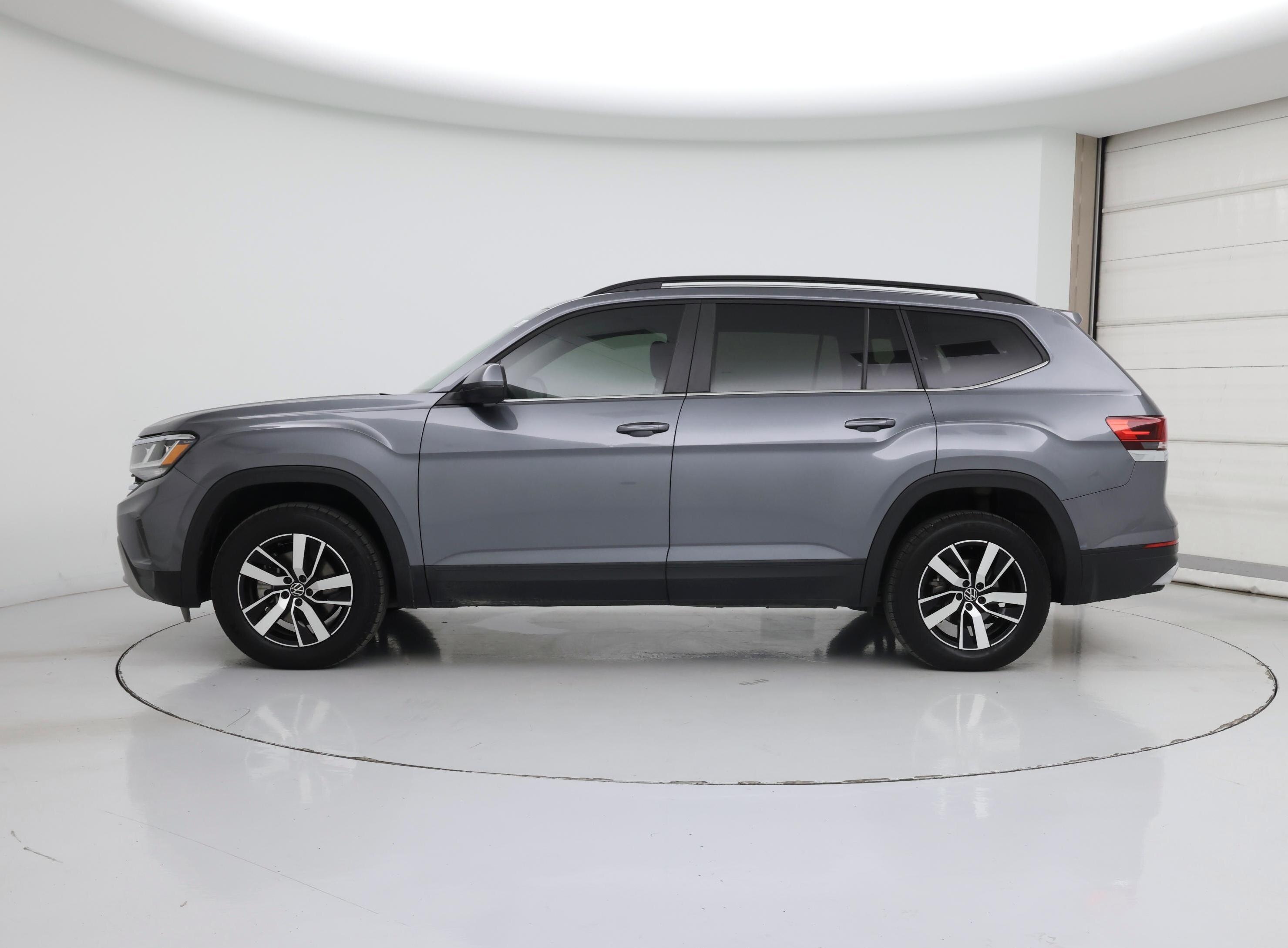 Thumbnail: 2021 Volkswagen Atlas - 3