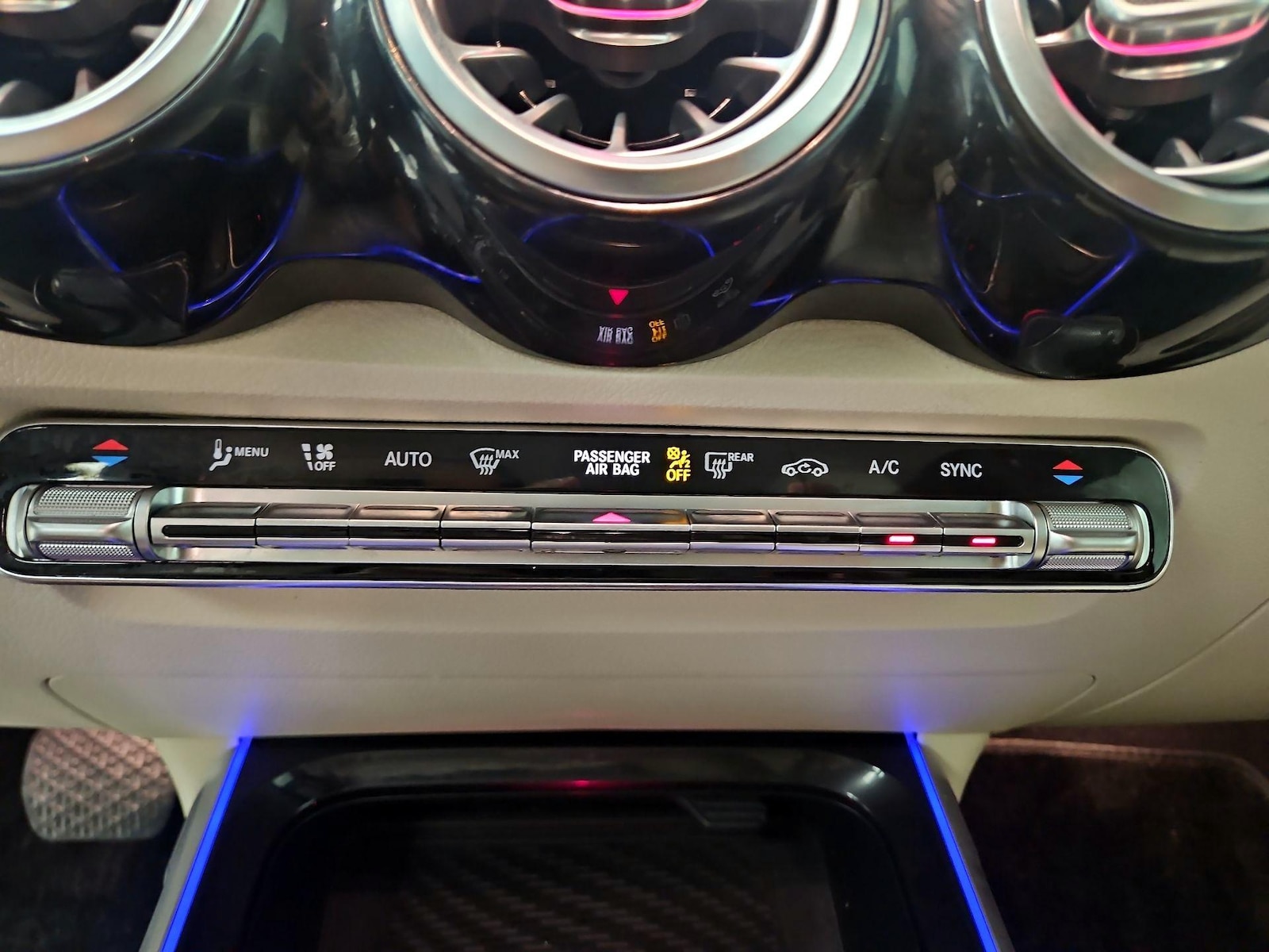2021 Mercedes-Benz GLB Base - Photo 18