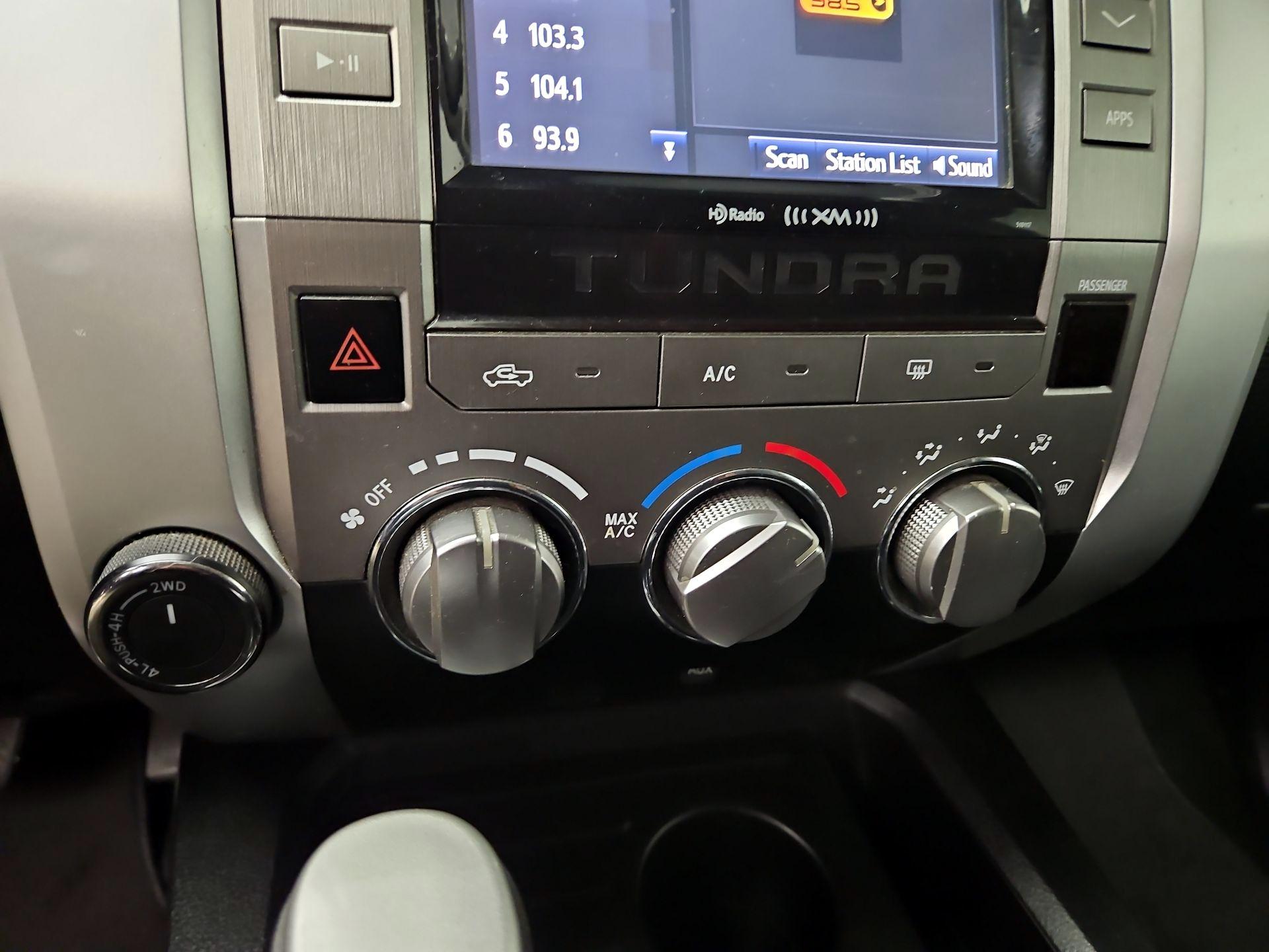 Thumbnail: 2016 Toyota Tundra - 16