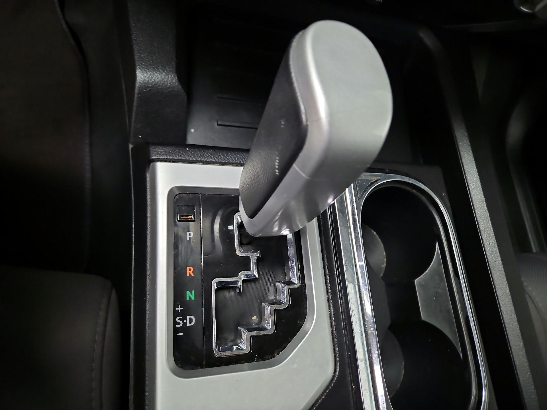 Thumbnail: 2016 Toyota Tundra - 17