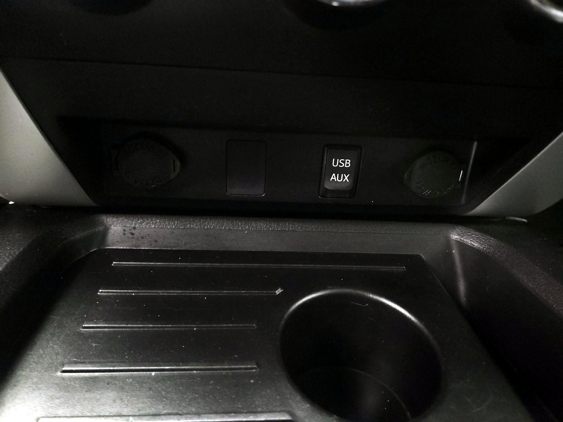 Thumbnail: 2016 Toyota Tundra - 18