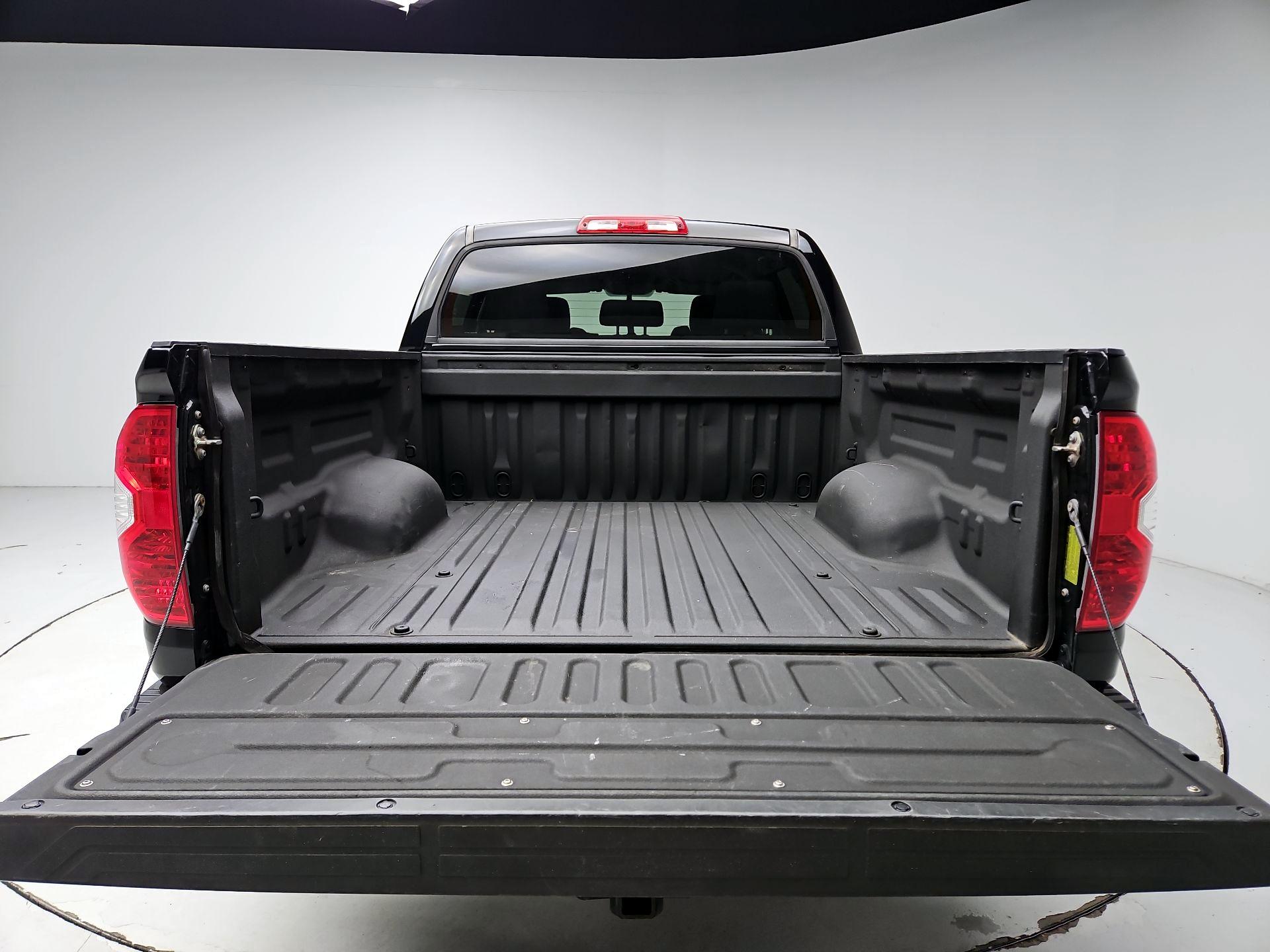 Thumbnail: 2016 Toyota Tundra - 20