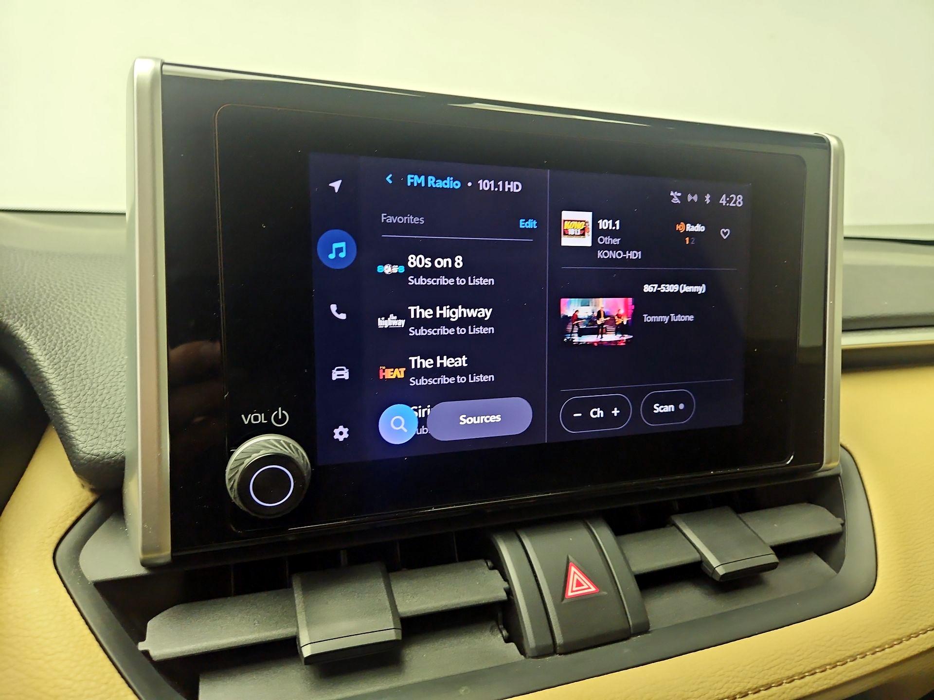 Thumbnail: 2023 Toyota RAV4 - 15