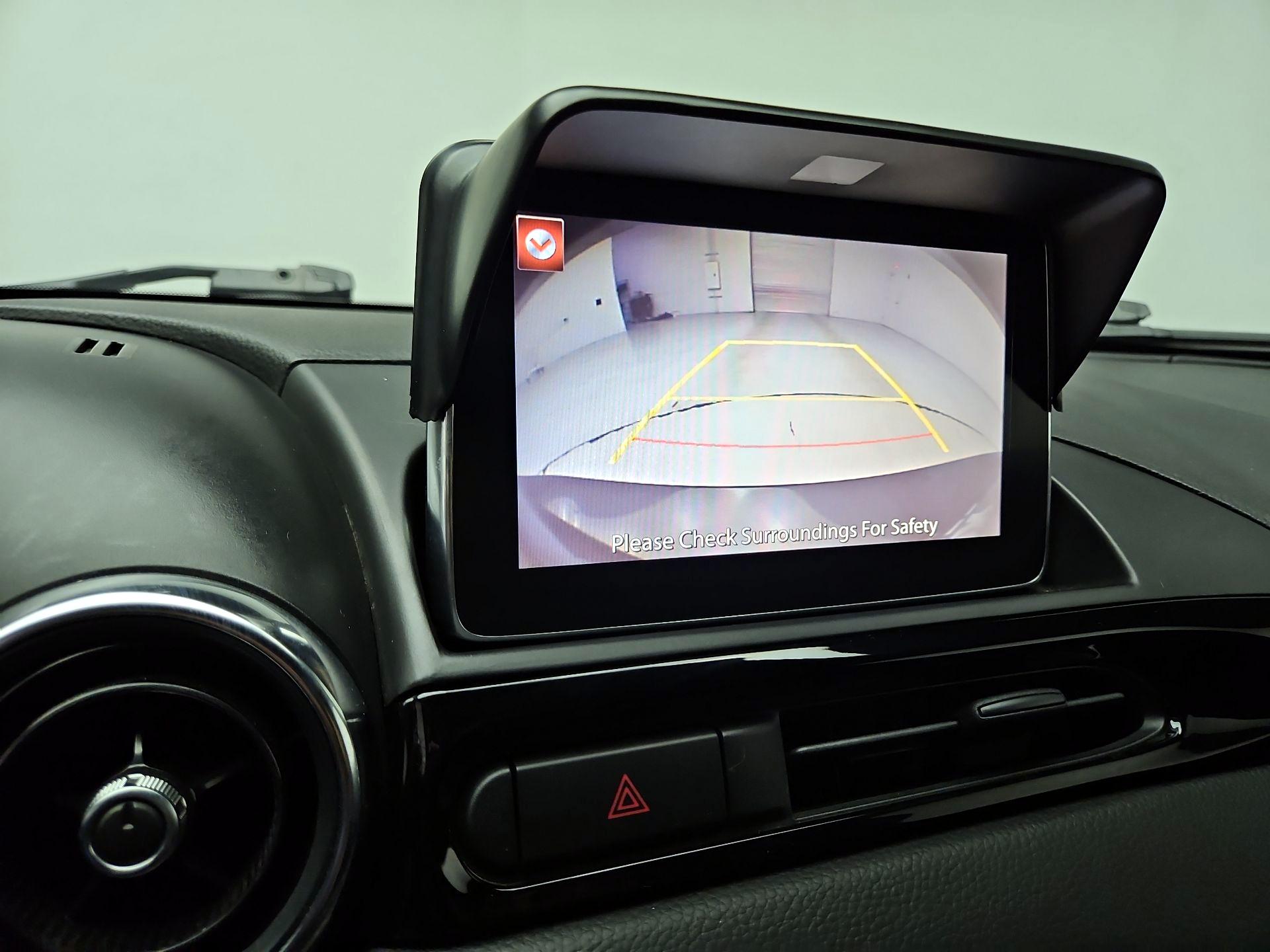 Thumbnail: 2017 Fiat 124 Spider - 14