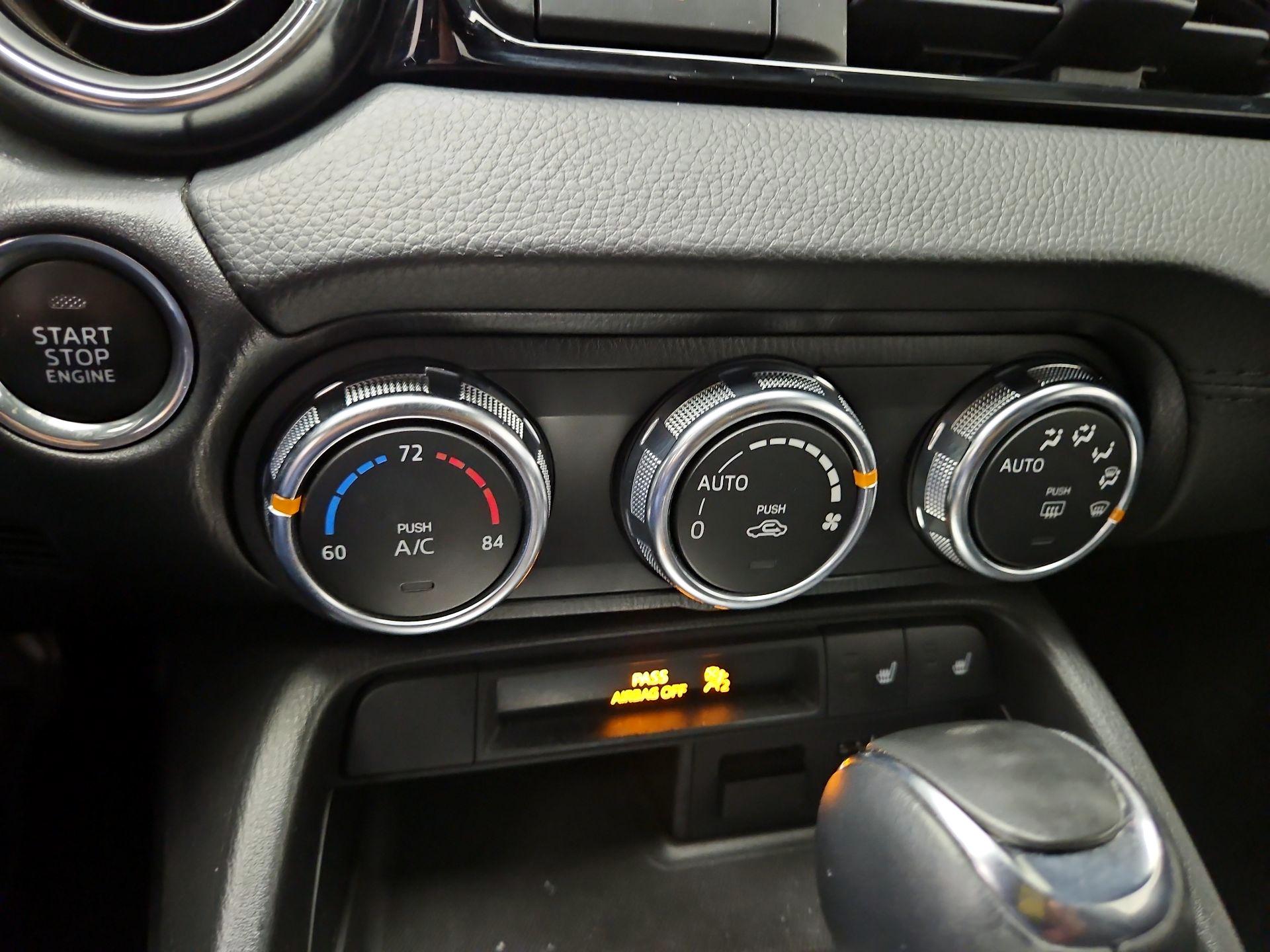 Thumbnail: 2017 Fiat 124 Spider - 16