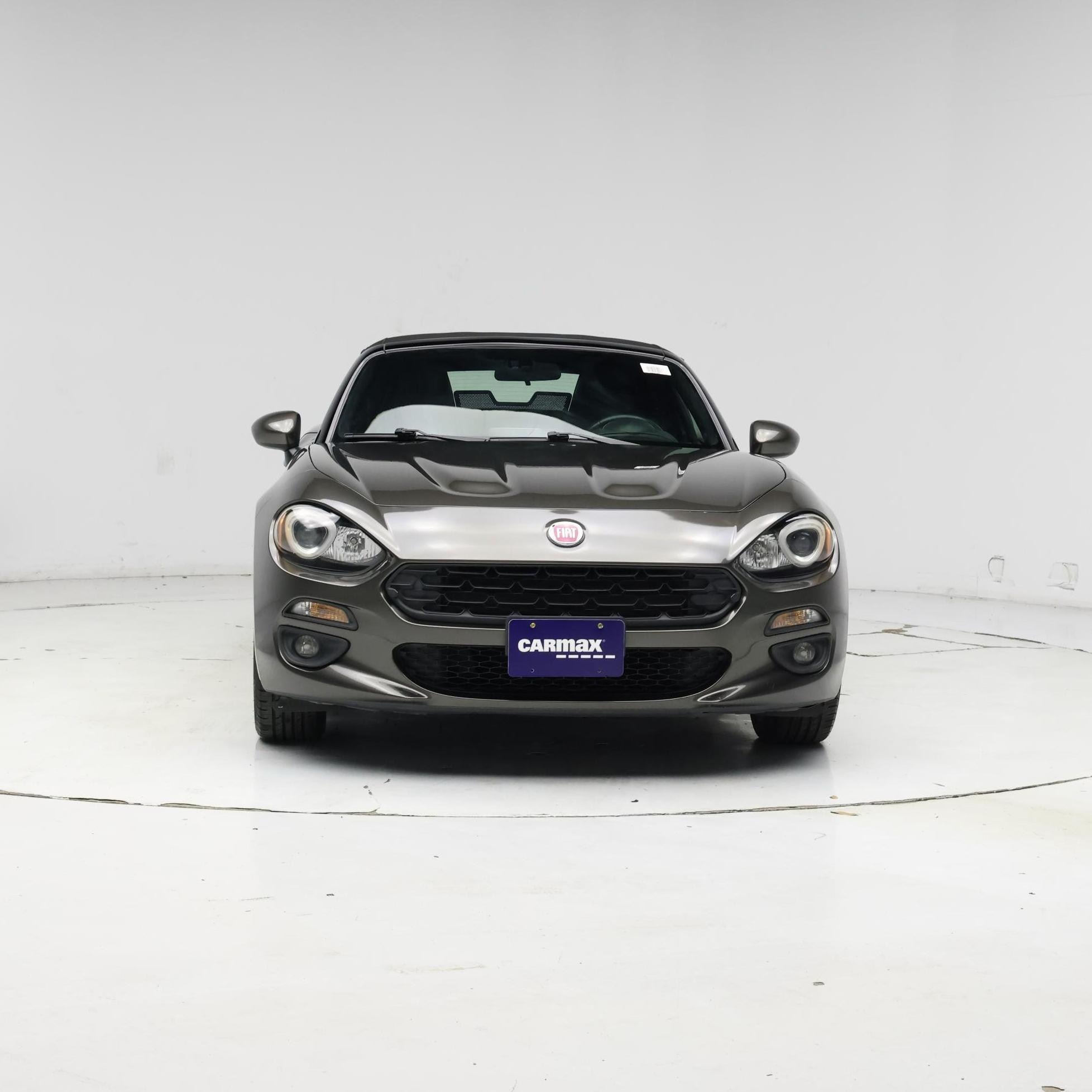 Thumbnail: 2017 Fiat 124 Spider - 5