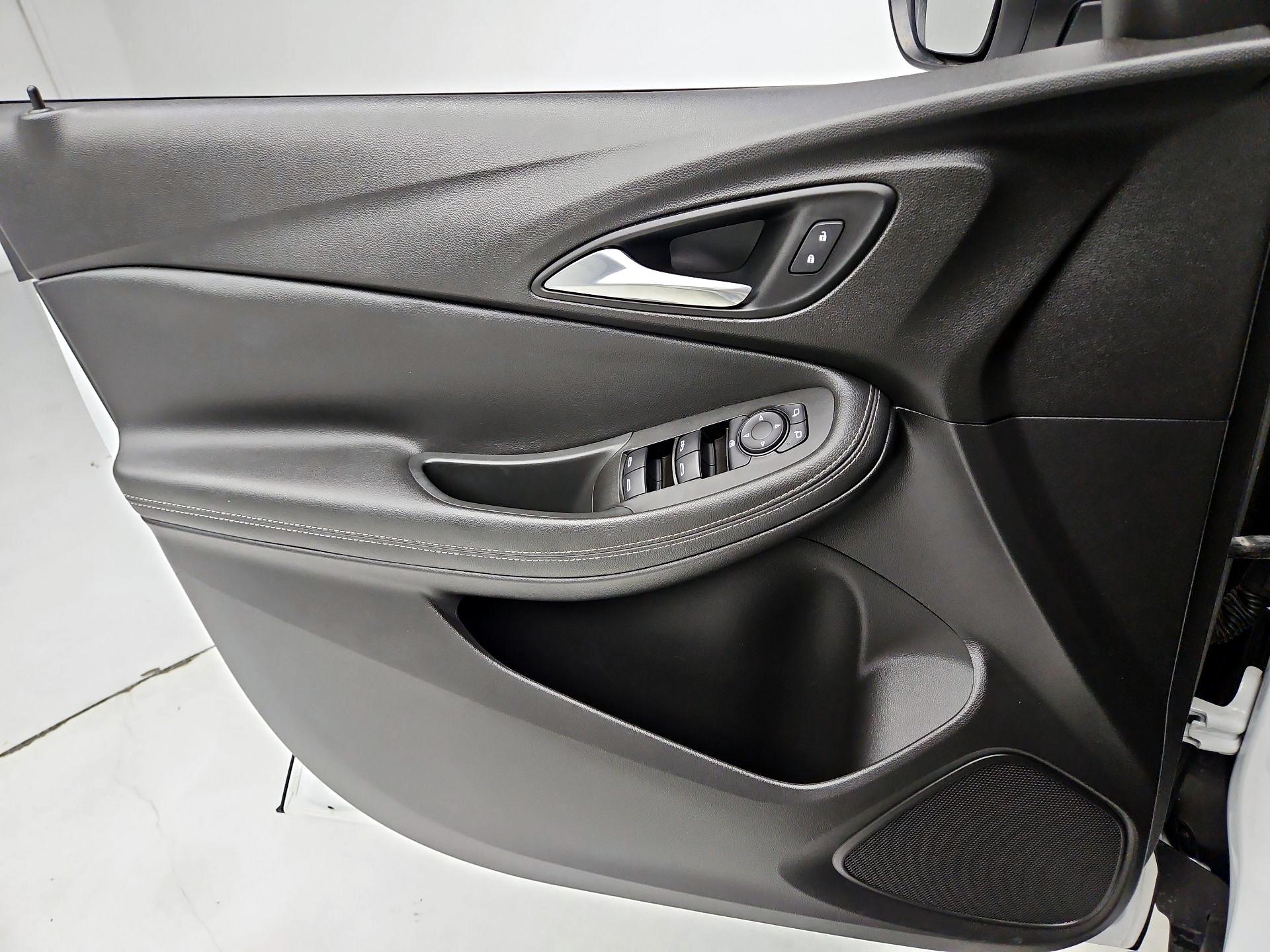 Thumbnail: 2020 Buick Encore GX - 12