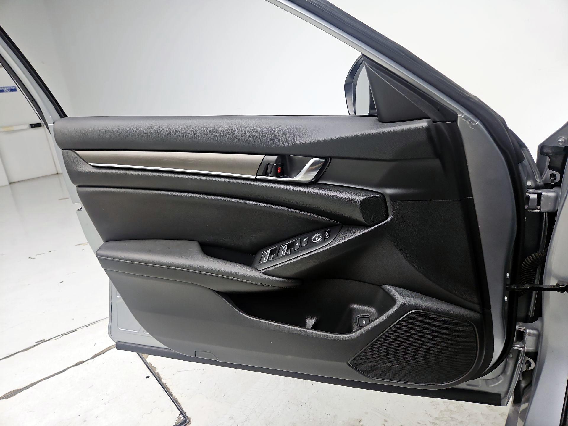 Thumbnail: 2020 Honda Accord - 12