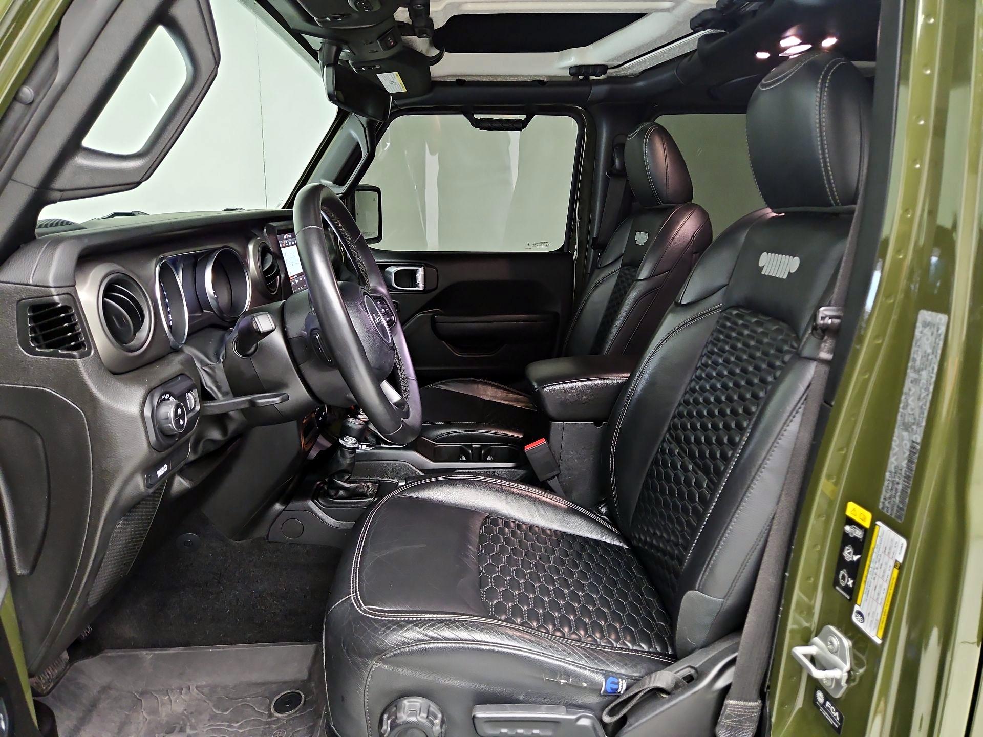 Thumbnail: 2023 Jeep Gladiator - 11