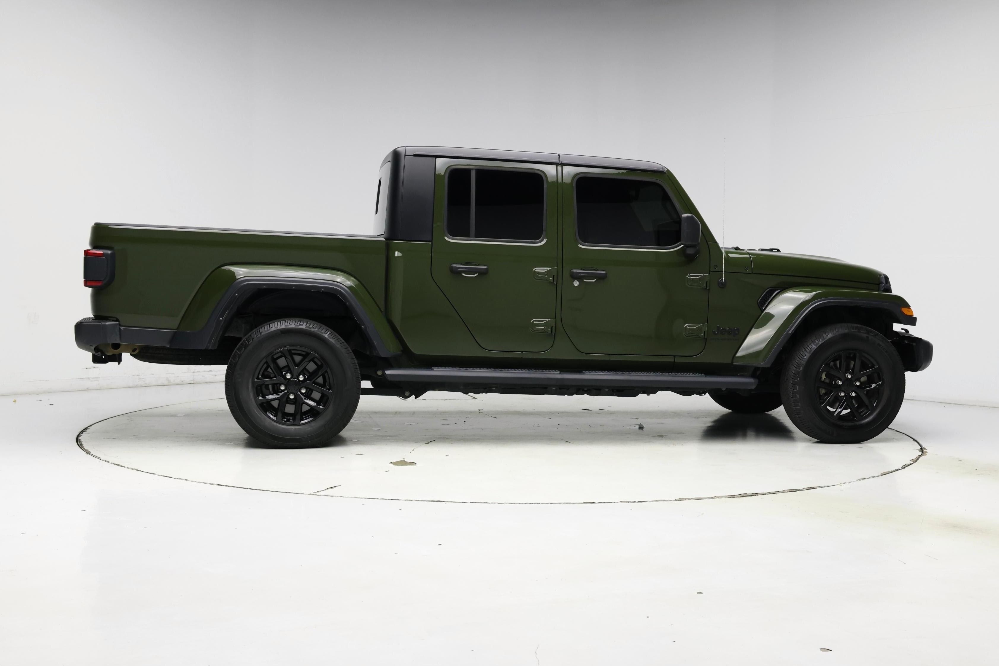 Thumbnail: 2023 Jeep Gladiator - 7
