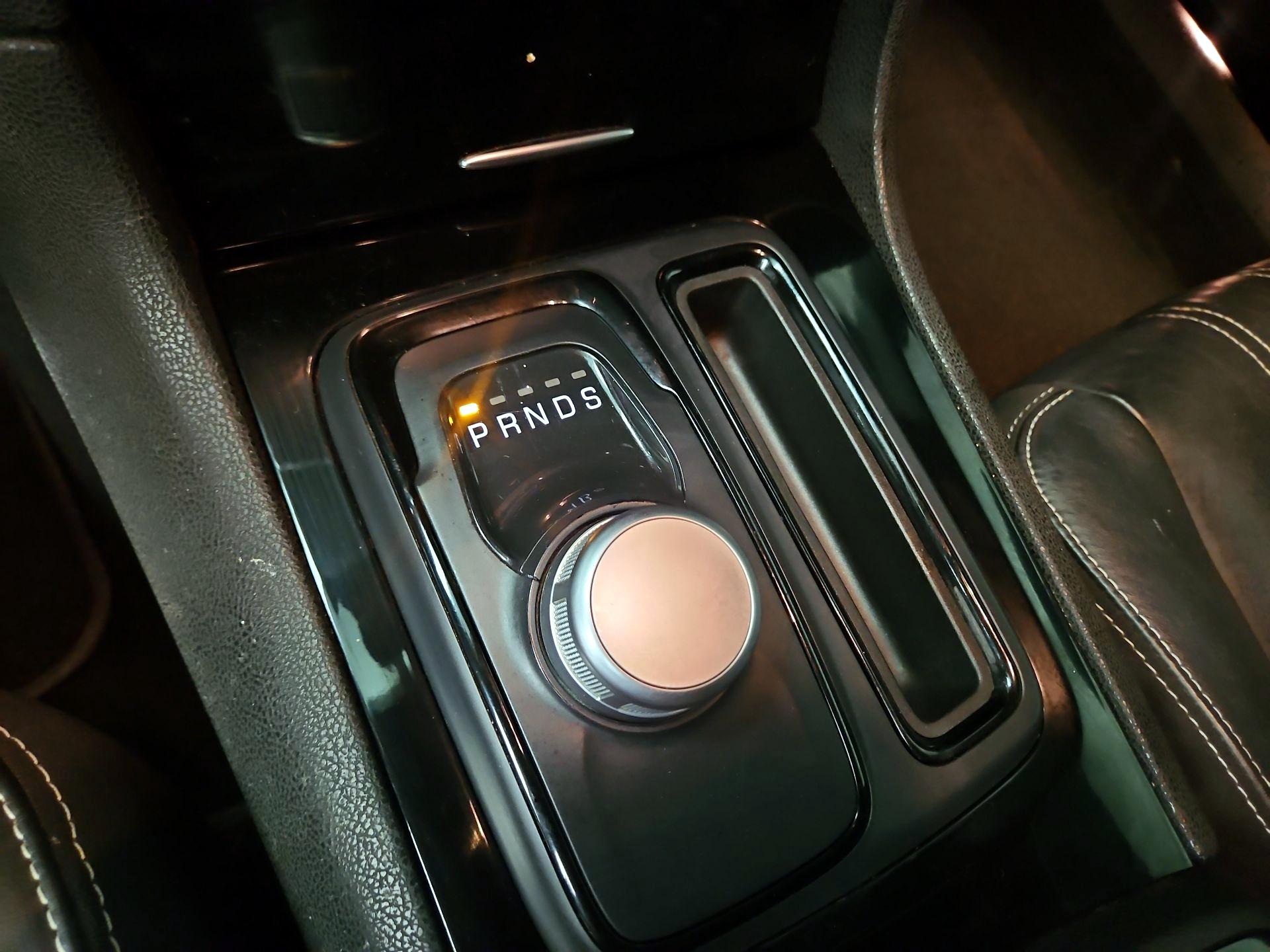 Thumbnail: 2022 Chrysler 300 - 18