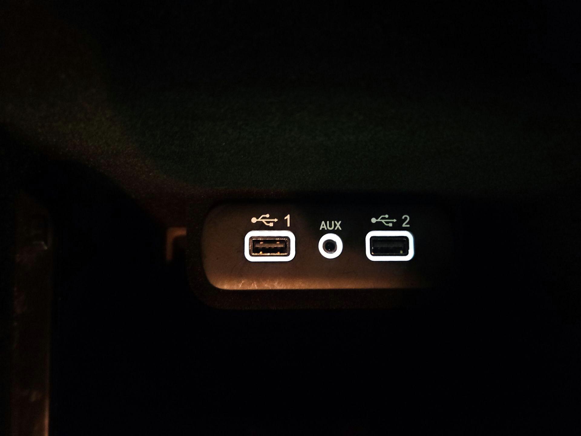 Thumbnail: 2022 Chrysler 300 - 19