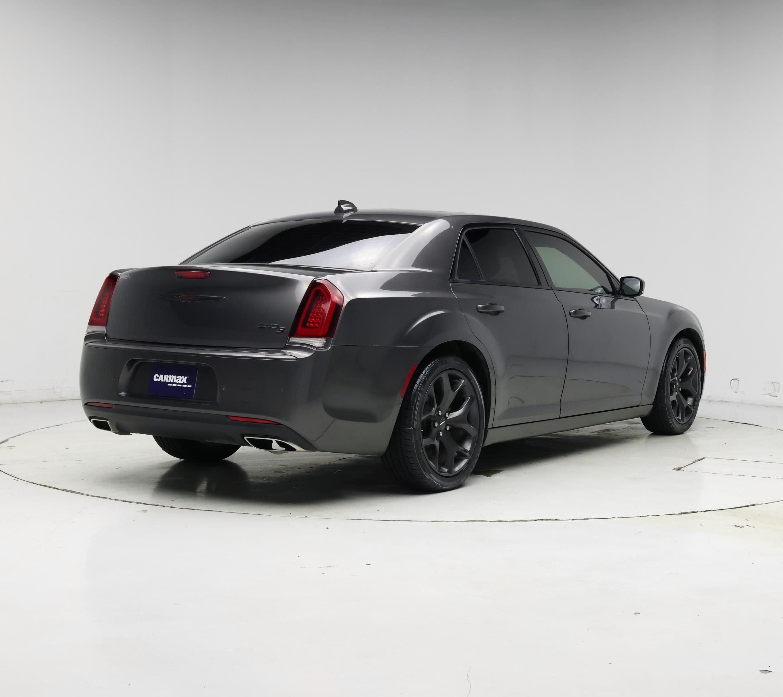 Thumbnail: 2022 Chrysler 300 - 8