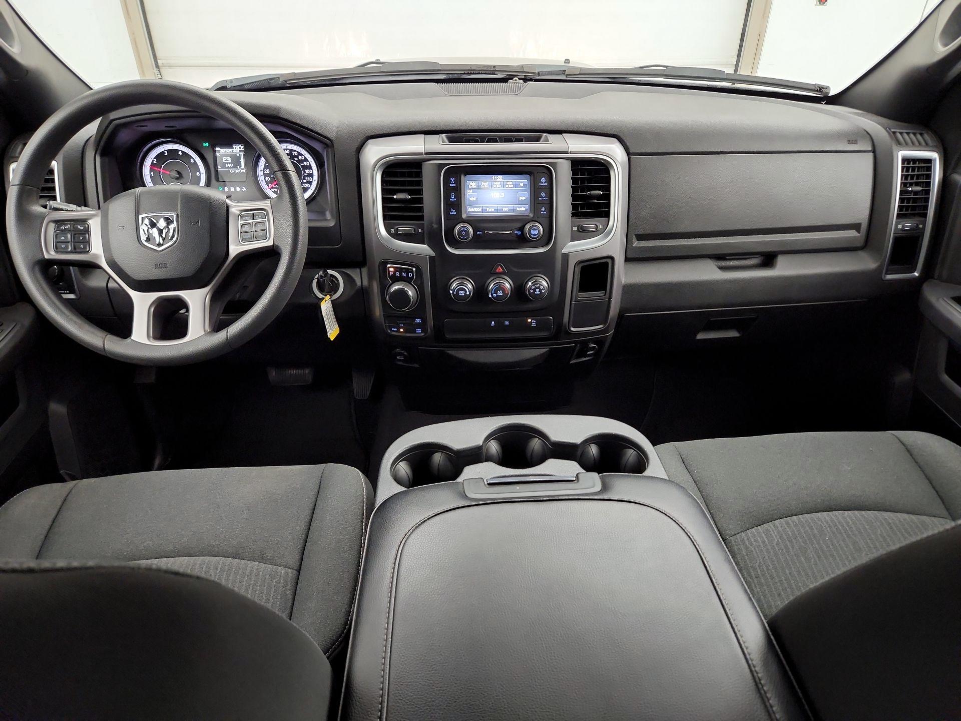 Thumbnail: 2022 RAM 1500 Classic - 9