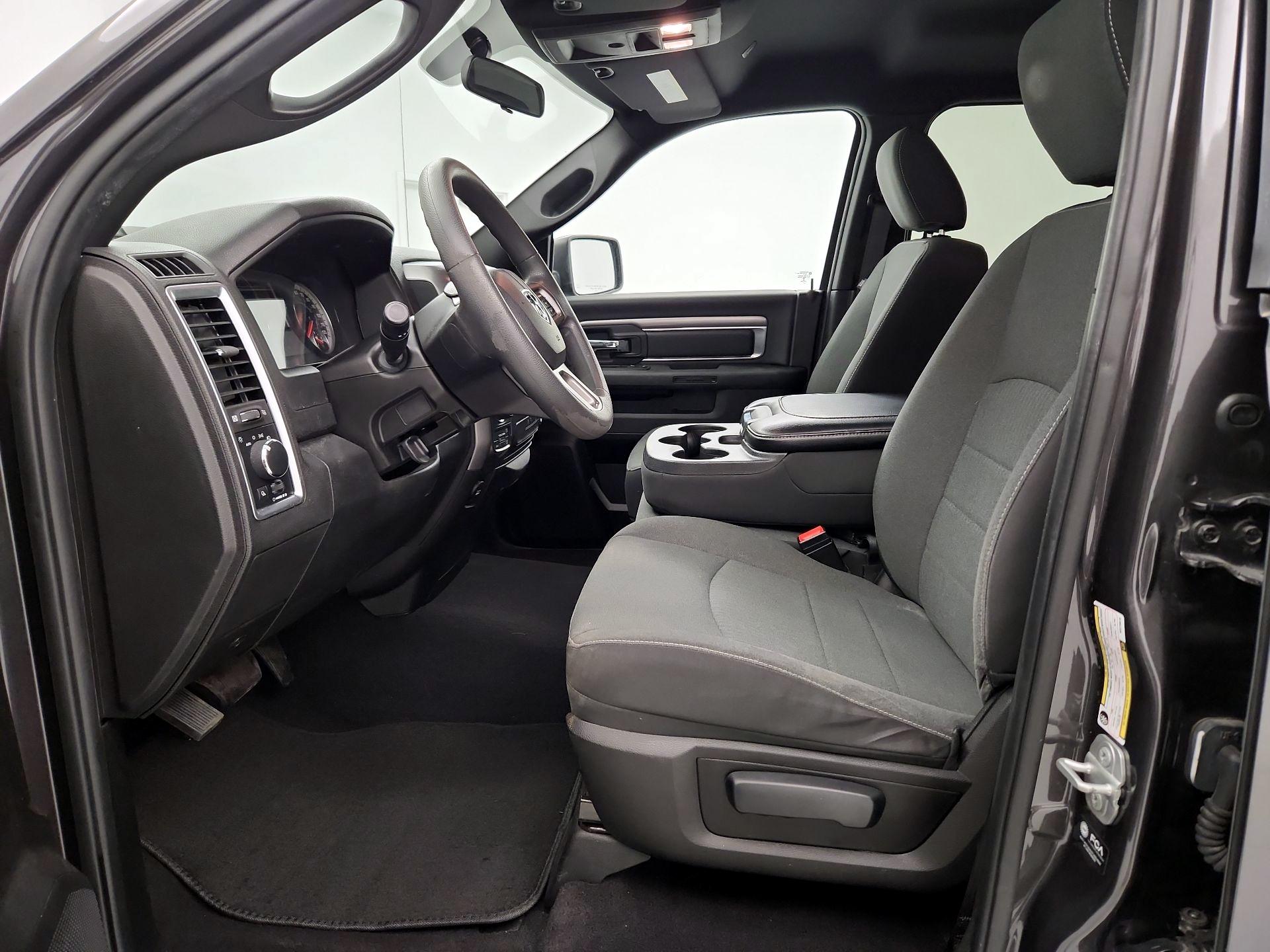 Thumbnail: 2022 RAM 1500 Classic - 11