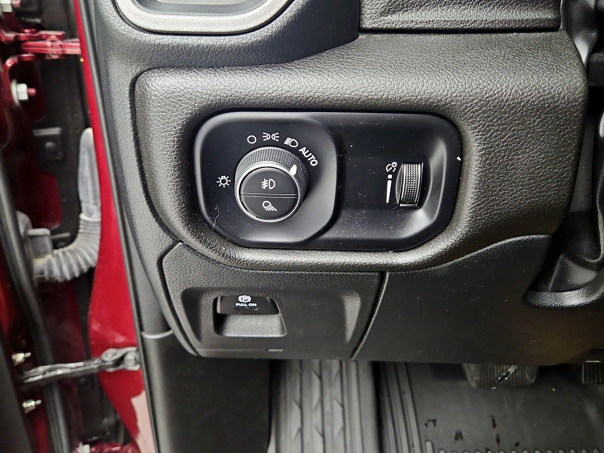 Thumbnail: 2025 RAM 1500 - 13