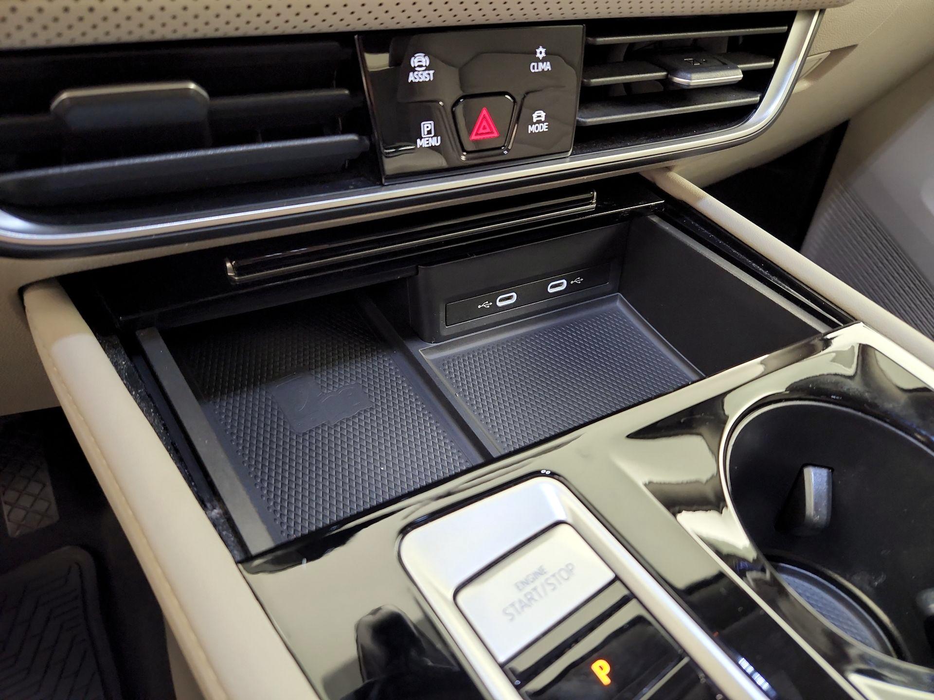 Thumbnail: 2024 Volkswagen Atlas - 18