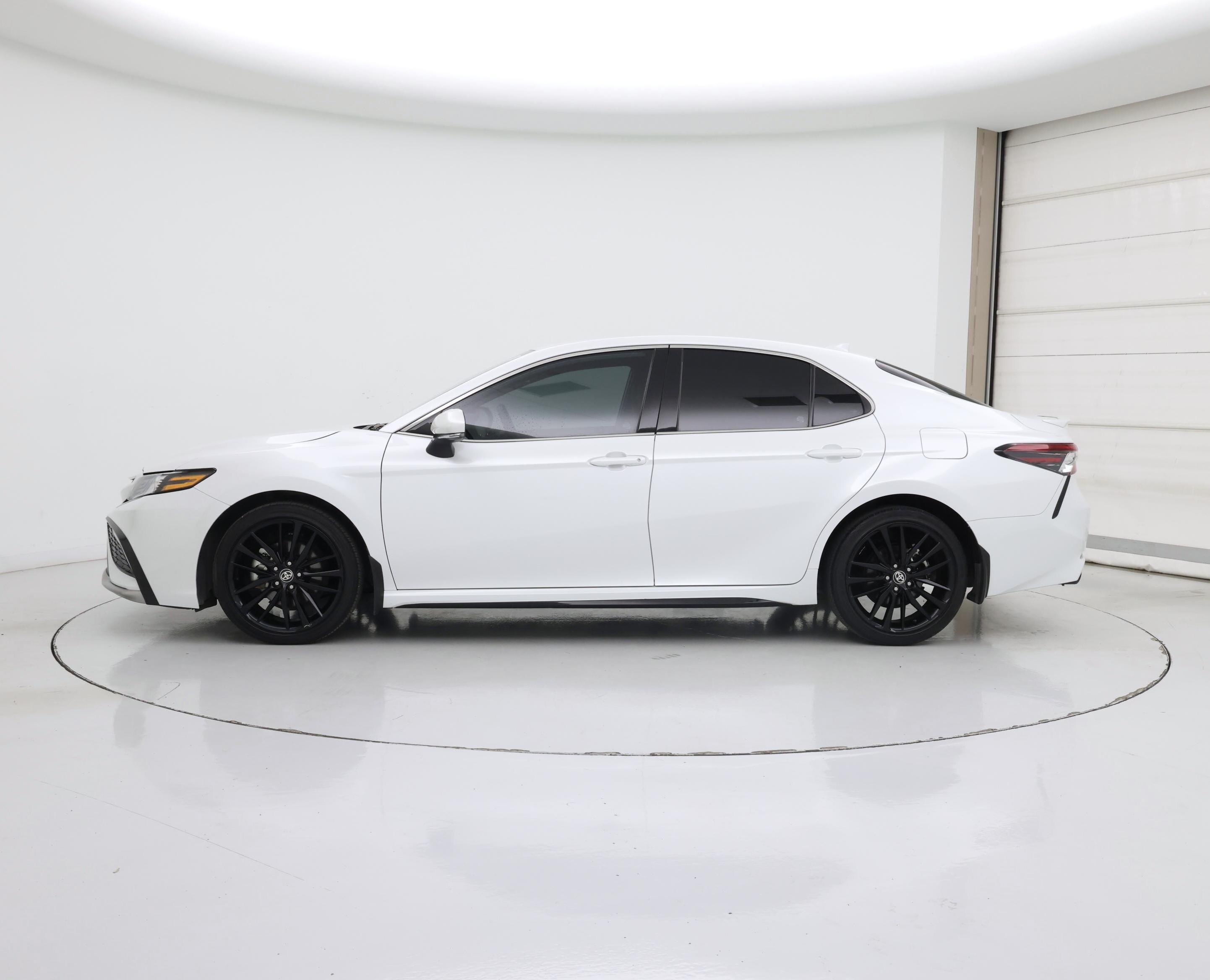 Thumbnail: 2024 Toyota Camry - 3