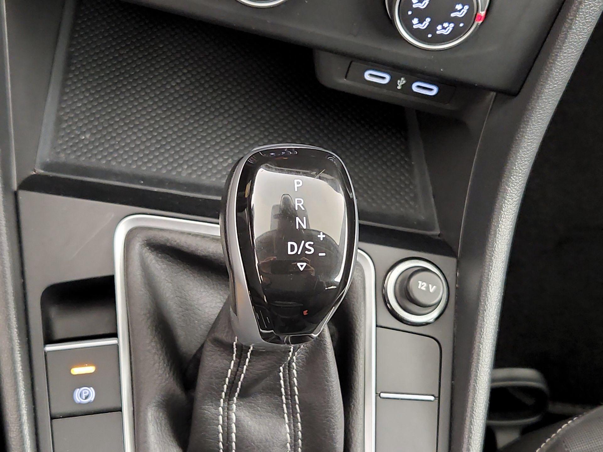 Thumbnail: 2024 Volkswagen Jetta - 17