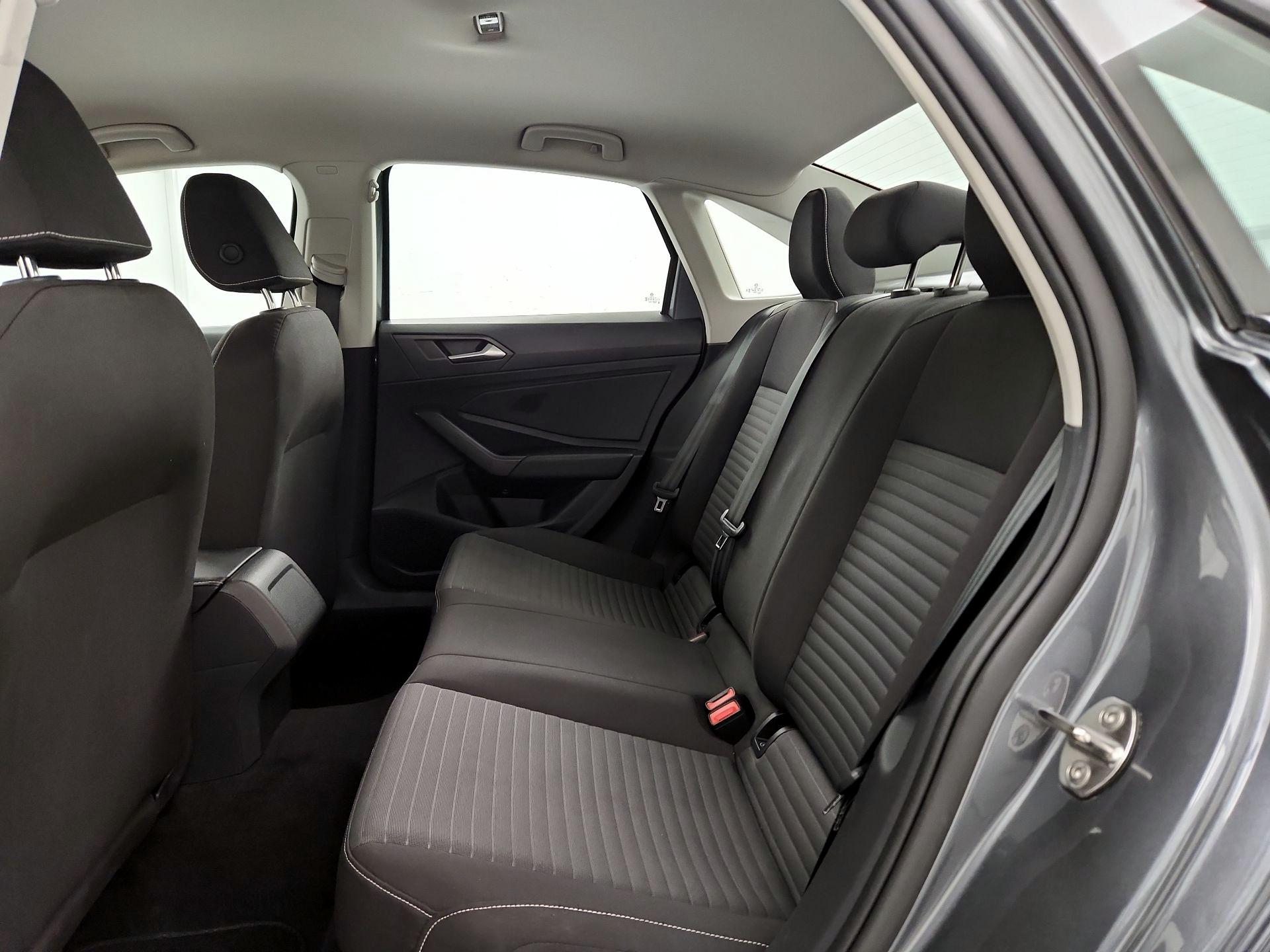 Thumbnail: 2024 Volkswagen Jetta - 19