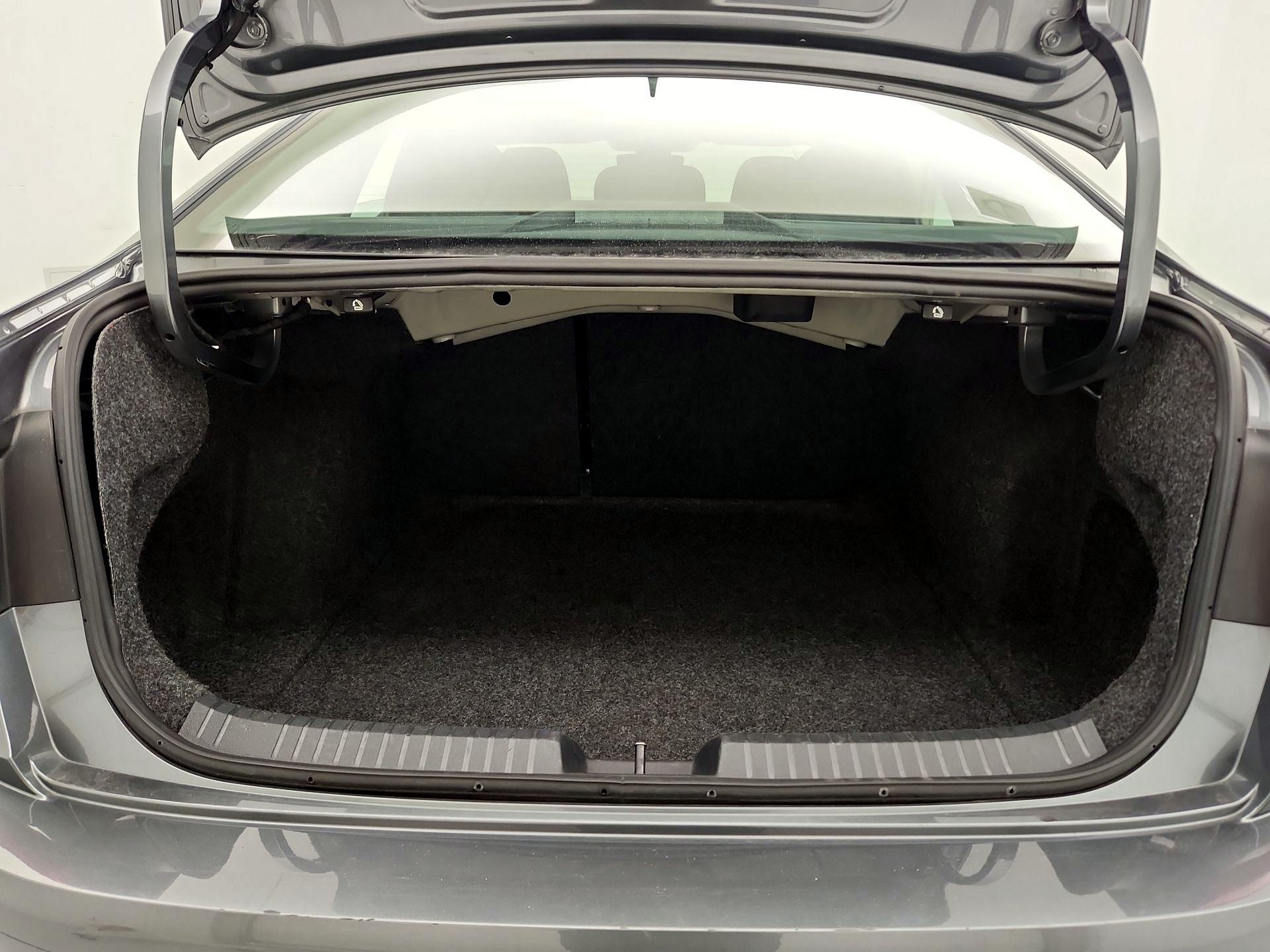 Thumbnail: 2024 Volkswagen Jetta - 20