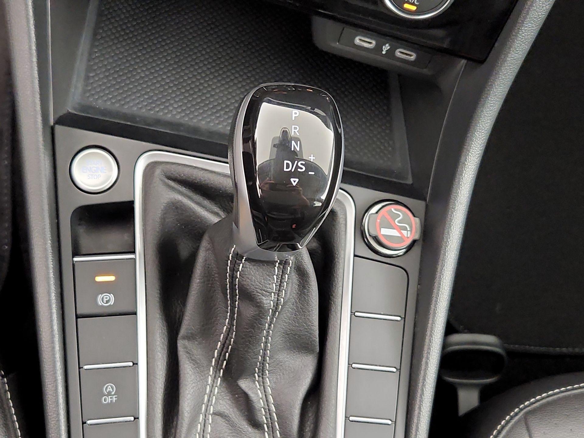 Thumbnail: 2024 Volkswagen Jetta - 17