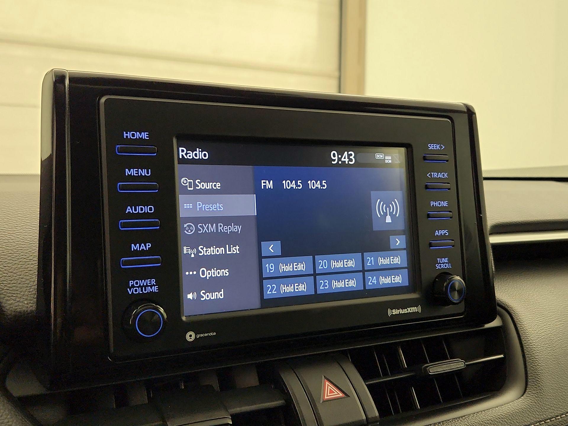 Thumbnail: 2021 Toyota RAV4 - 15