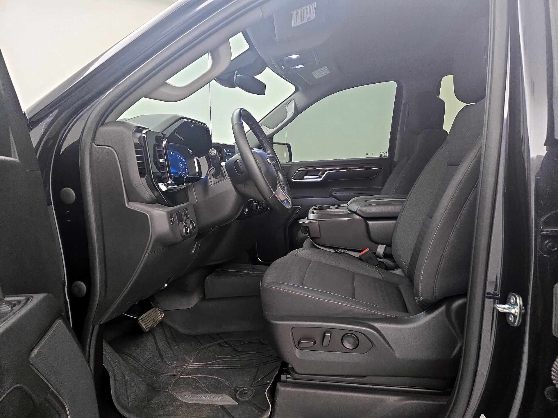 Thumbnail: 2023 Chevrolet Silverado 1500 - 11