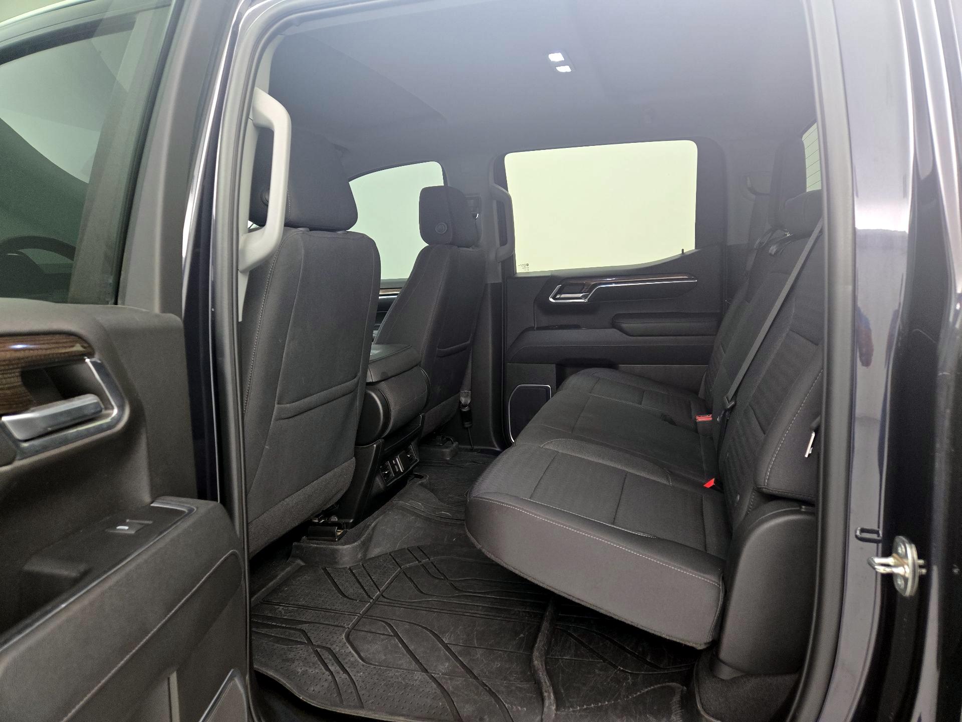 Thumbnail: 2023 Chevrolet Silverado 1500 - 19