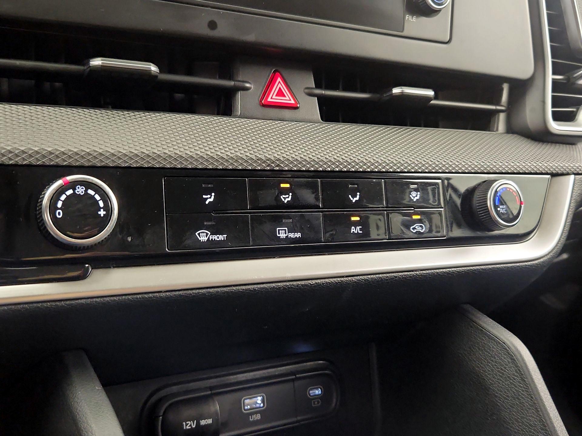 Thumbnail: 2024 Kia Sportage - 16