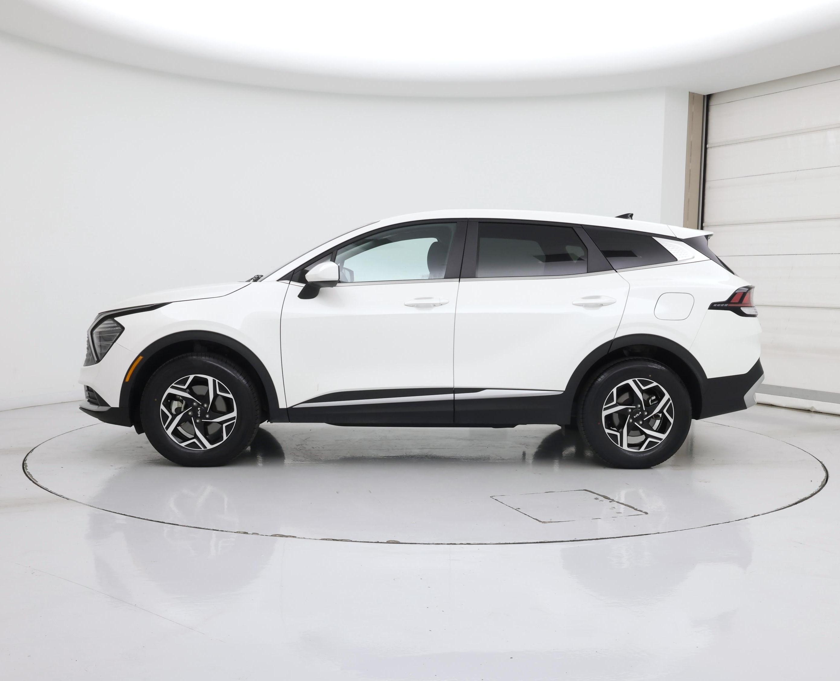 Thumbnail: 2024 Kia Sportage - 3